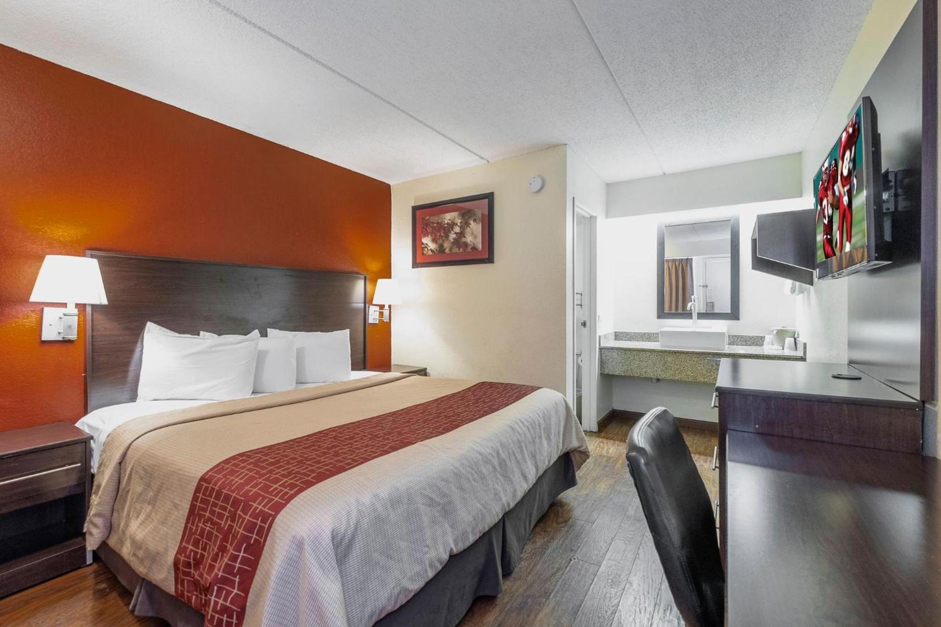 Red Roof Inn Jackson North – Ridgeland photo 42