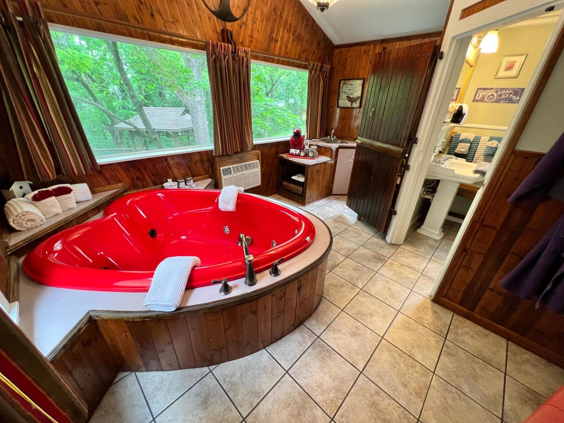 Sherwood Court Cottages & Guest Rooms photo 32