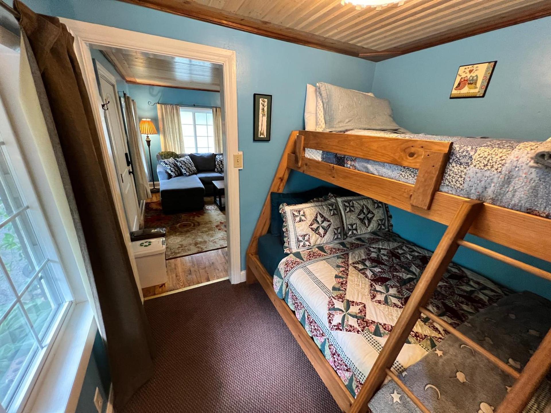 Sherwood Court Cottages & Guest Rooms photo 53