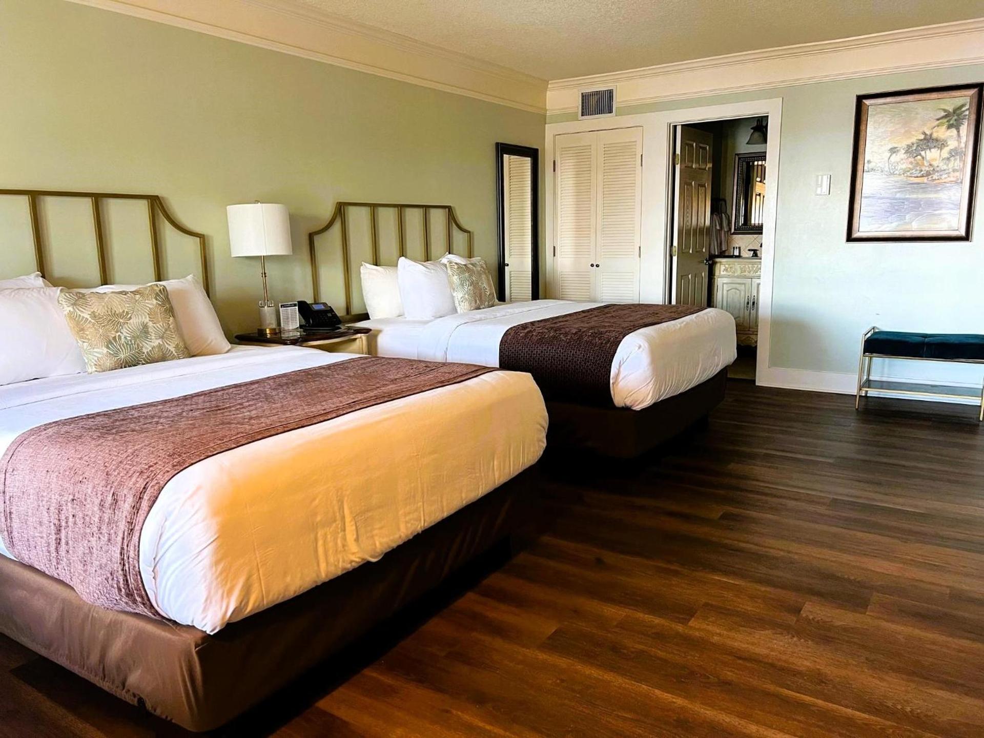 Bayfront Inn photo 12