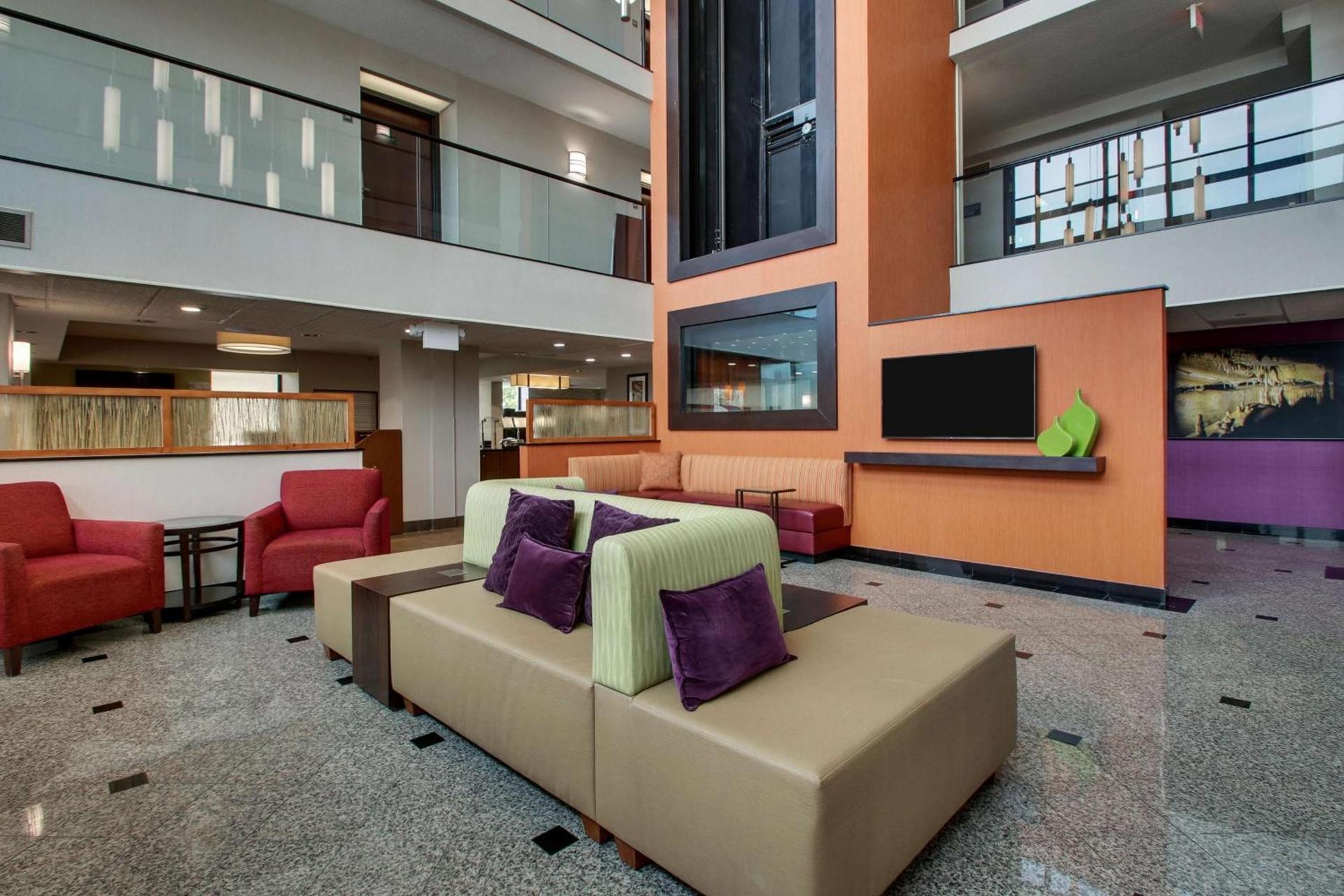 Drury Inn & Suites Bowling Green photo 8
