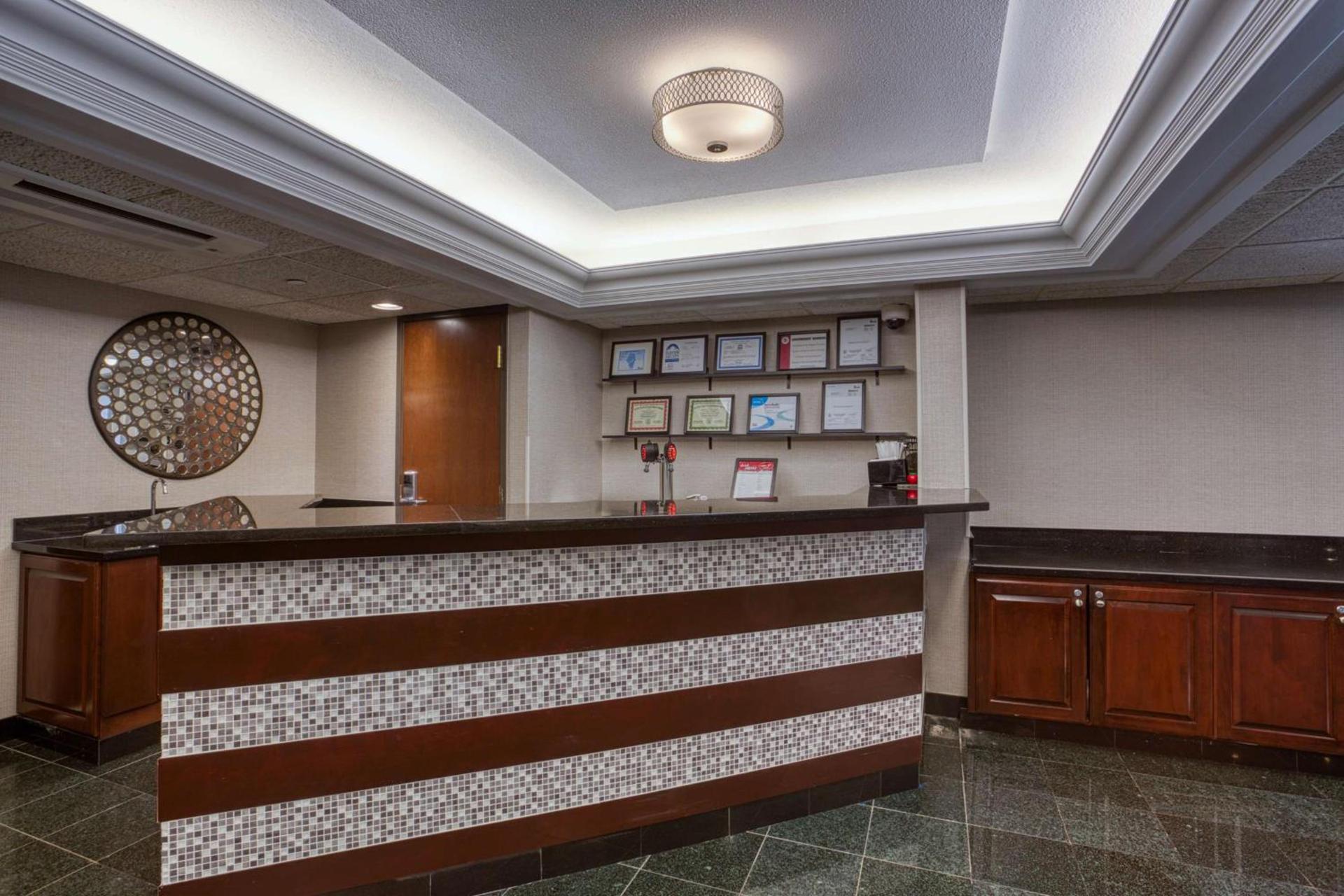 Drury Inn & Suites St. Louis - Fairview Heights photo 10