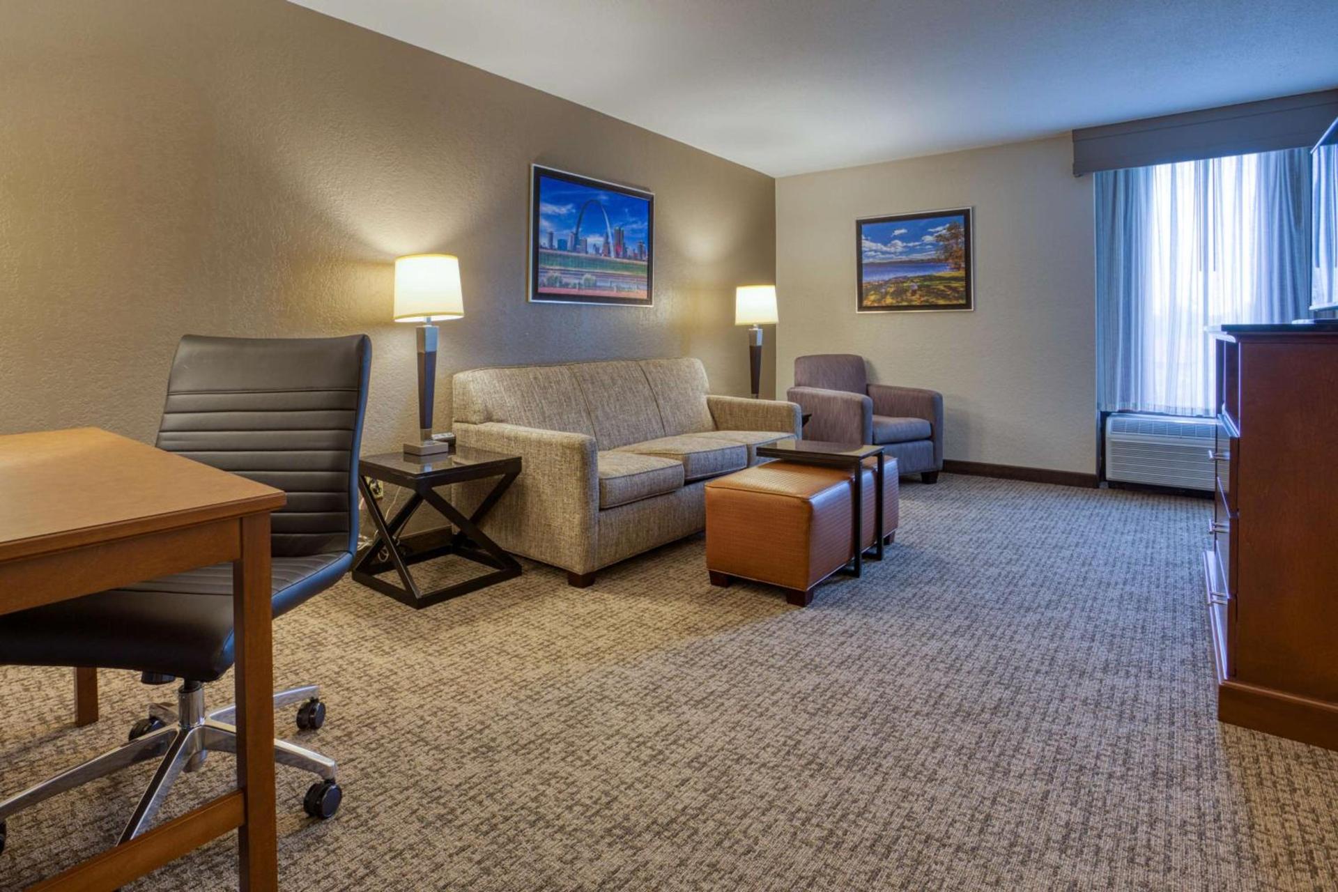 Drury Inn & Suites St. Louis - Fairview Heights photo 12