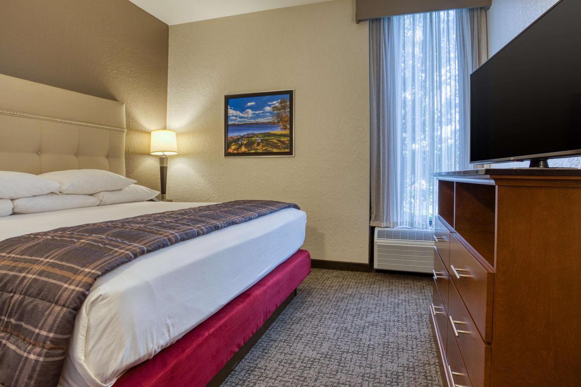 Drury Inn & Suites St. Louis - Fairview Heights photo 15