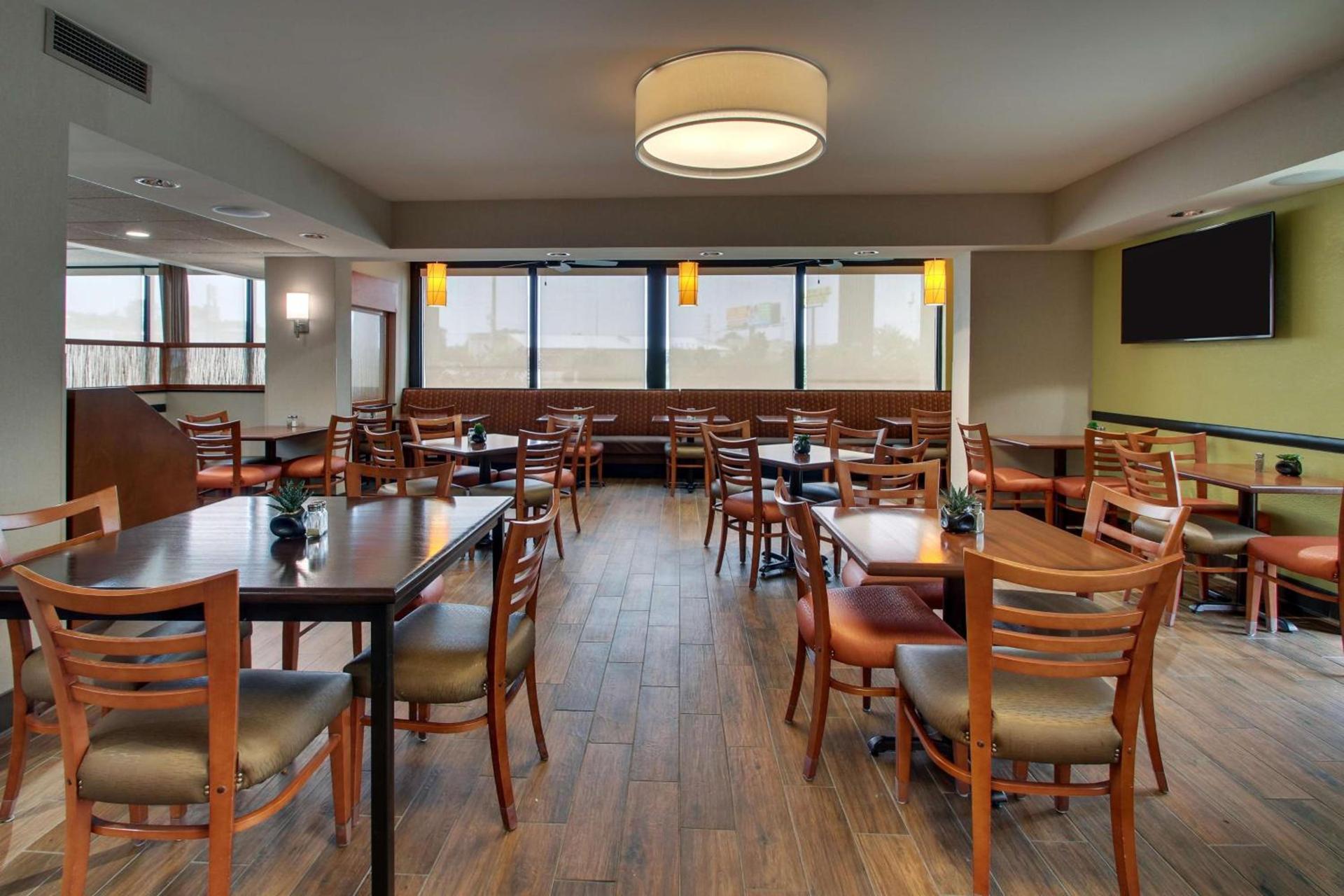 Drury Inn & Suites Bowling Green photo 11