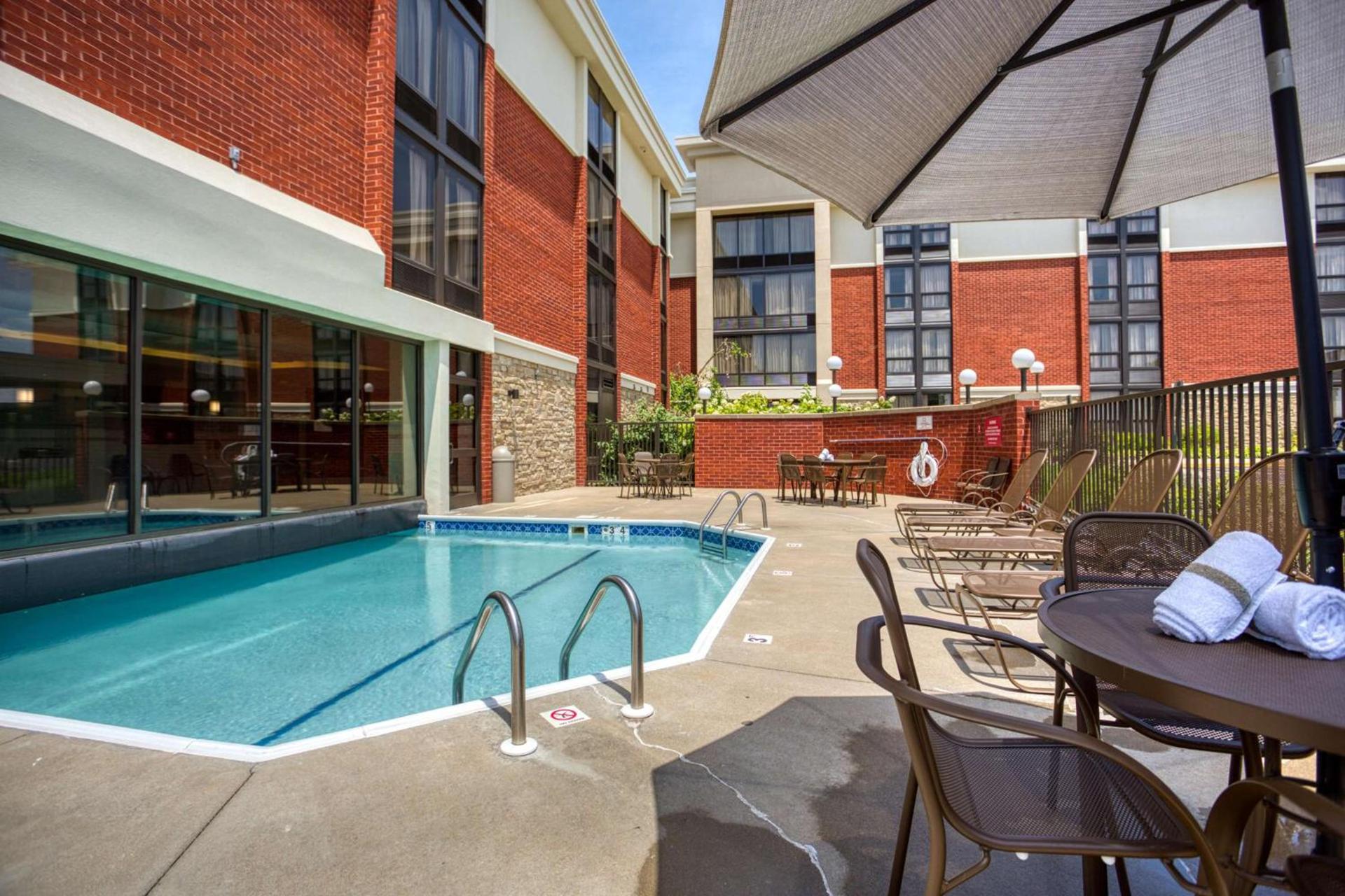 Drury Inn & Suites St. Louis - Fairview Heights photo 36