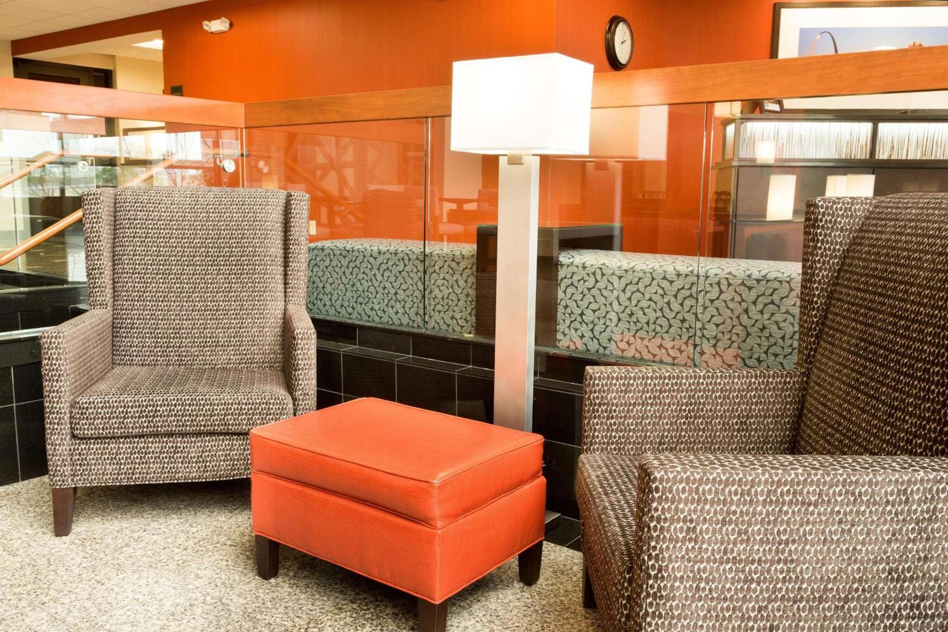 Drury Inn & Suites St. Louis Airport photo 7