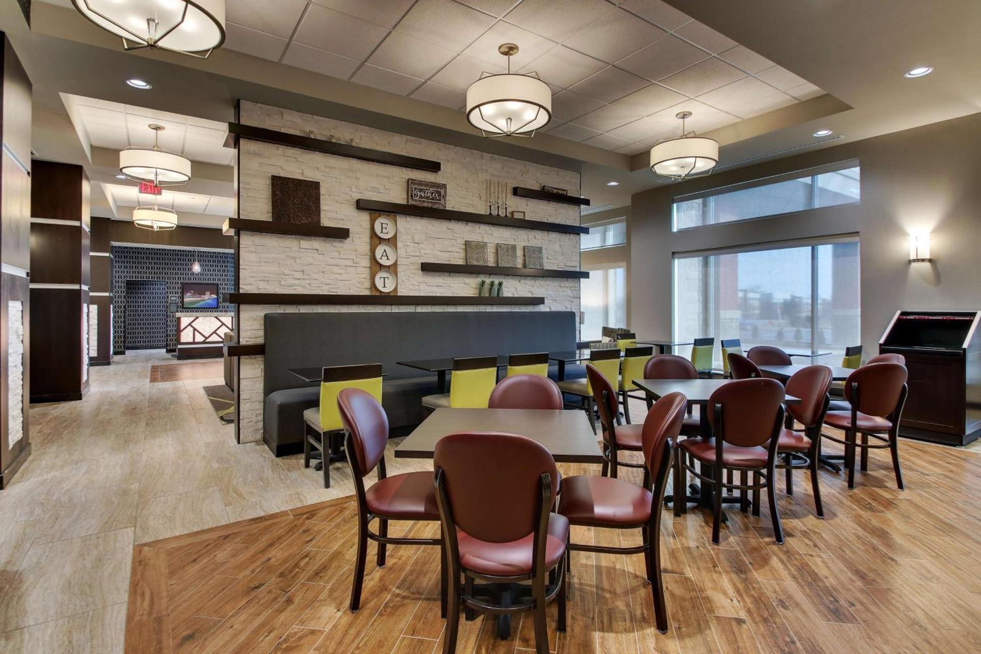 Drury Inn & Suites Columbus Polaris photo 9