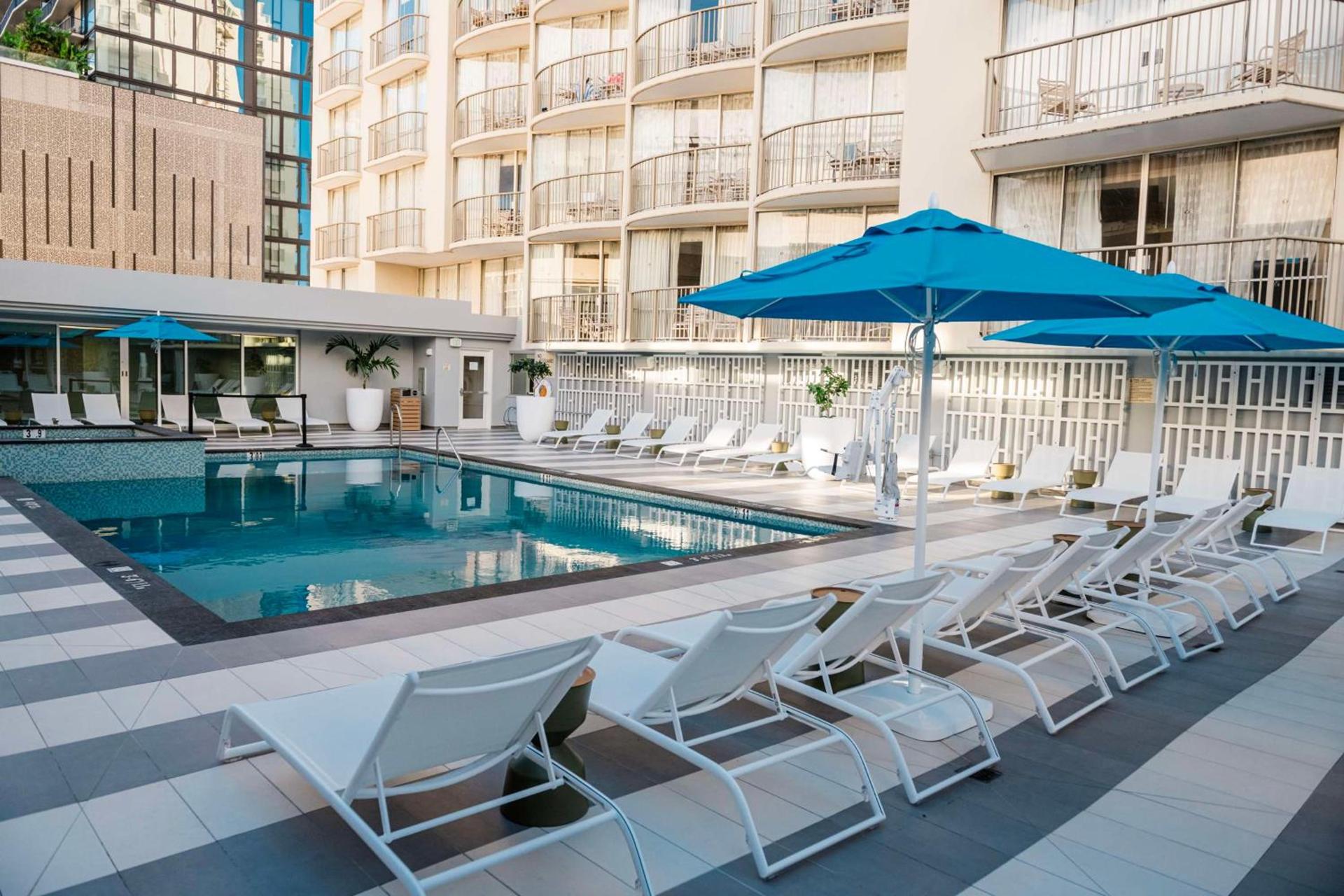 OUTRIGGER Waikiki Paradise Hotel photo 4