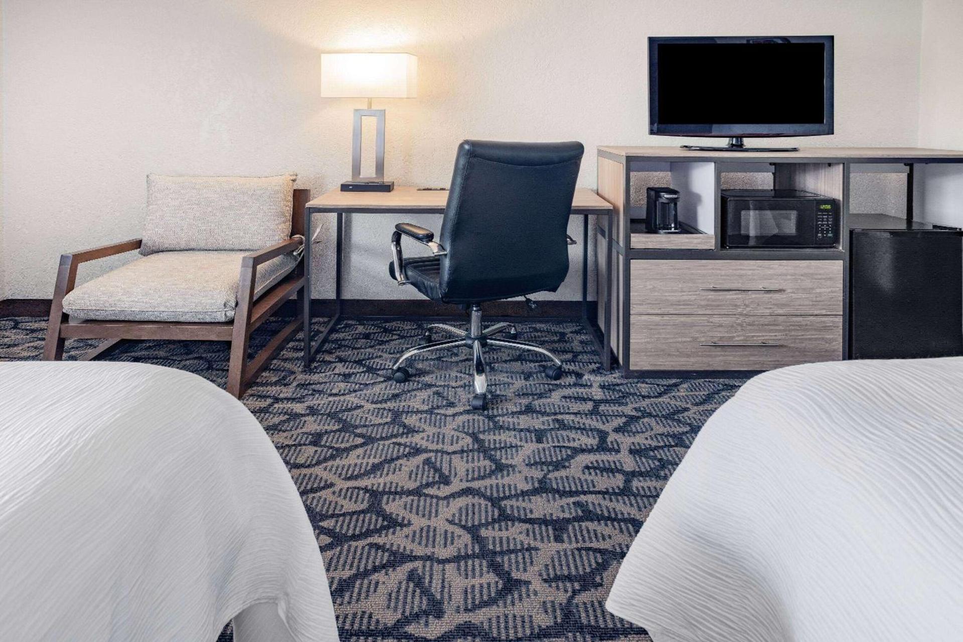 Ramada by Wyndham West Atlantic City photo 21