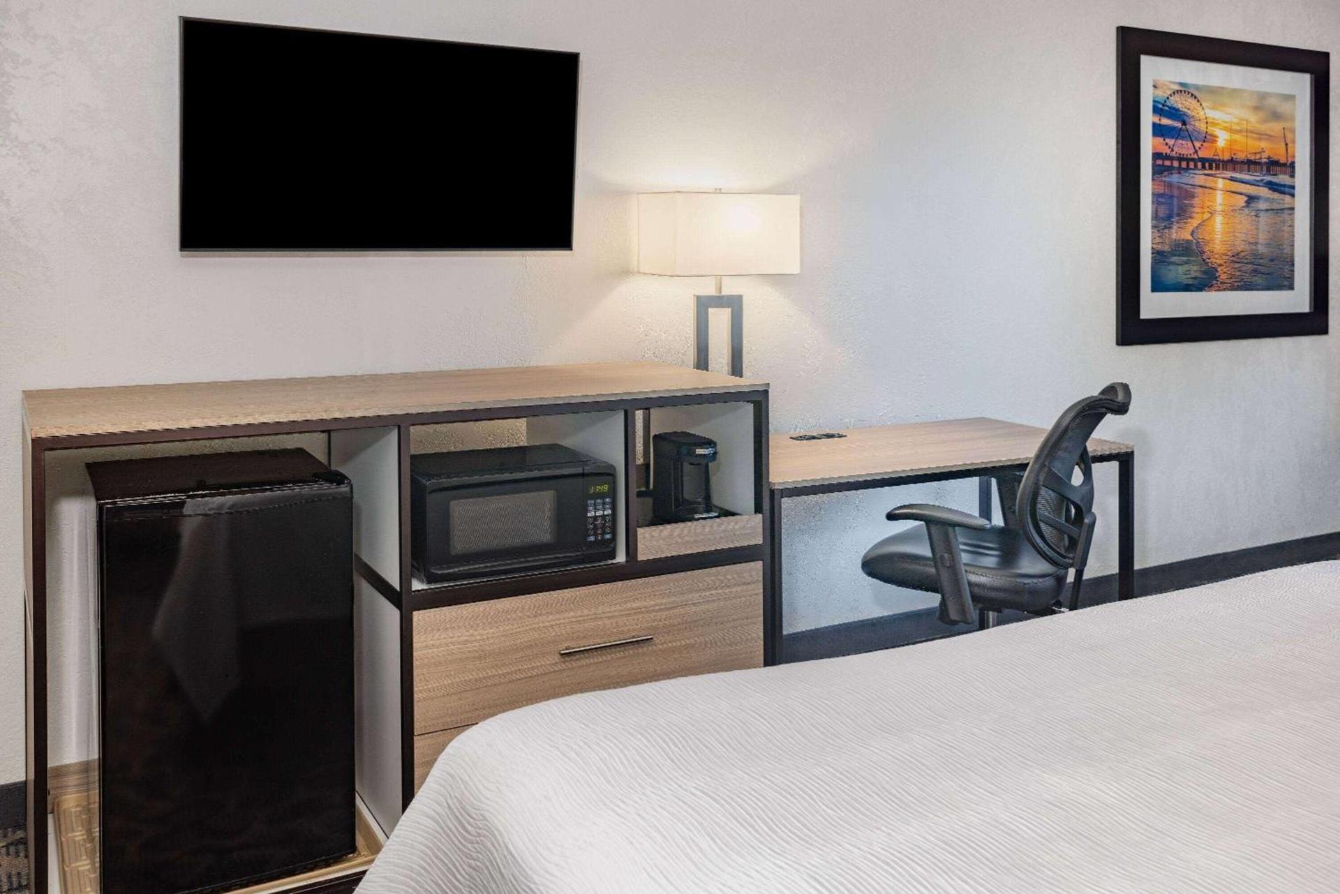 Ramada by Wyndham West Atlantic City photo 24