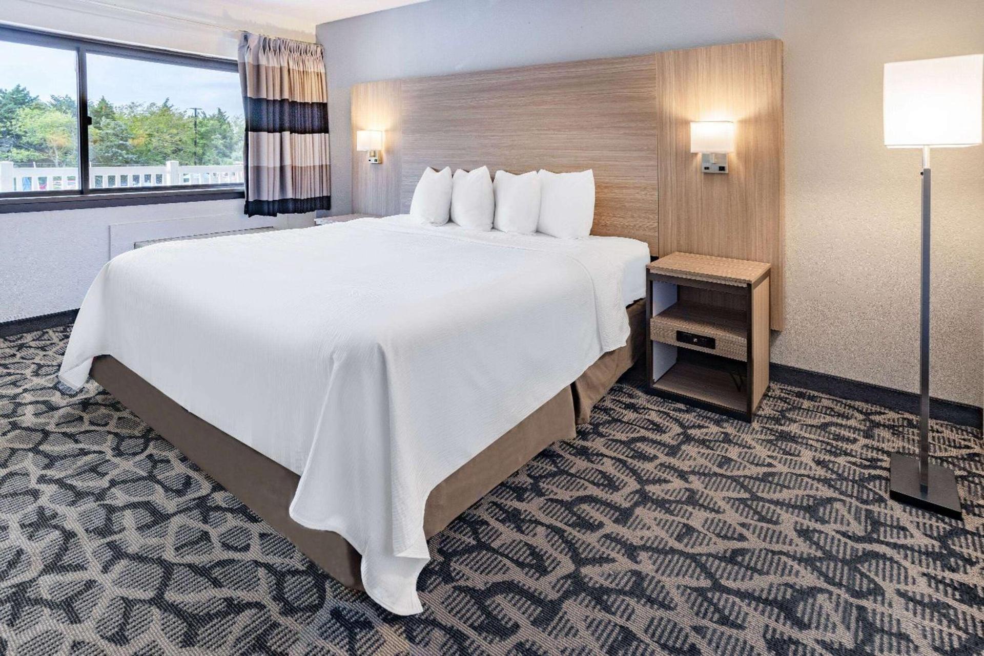 Ramada by Wyndham West Atlantic City photo 26