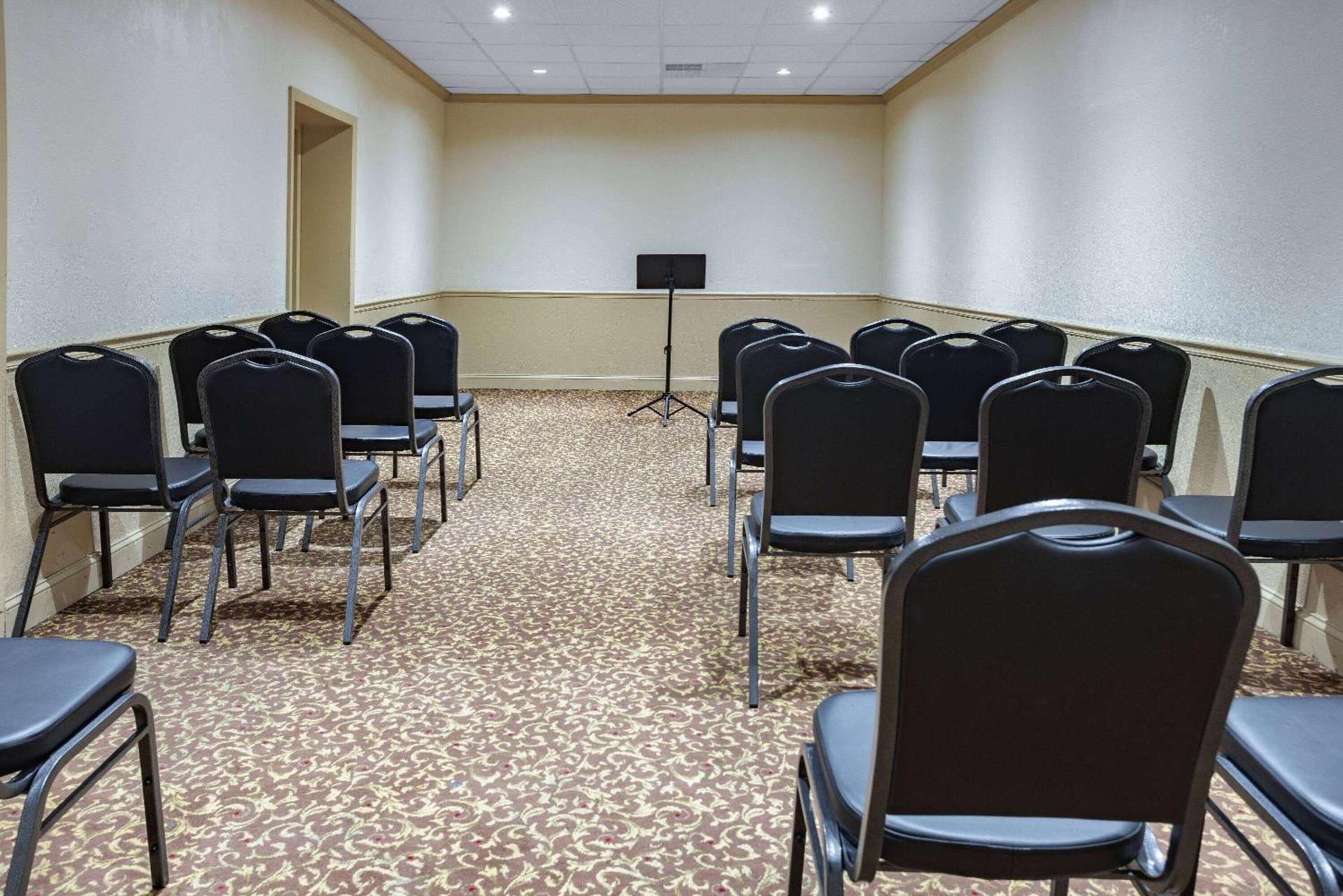 Ramada by Wyndham West Atlantic City photo 32