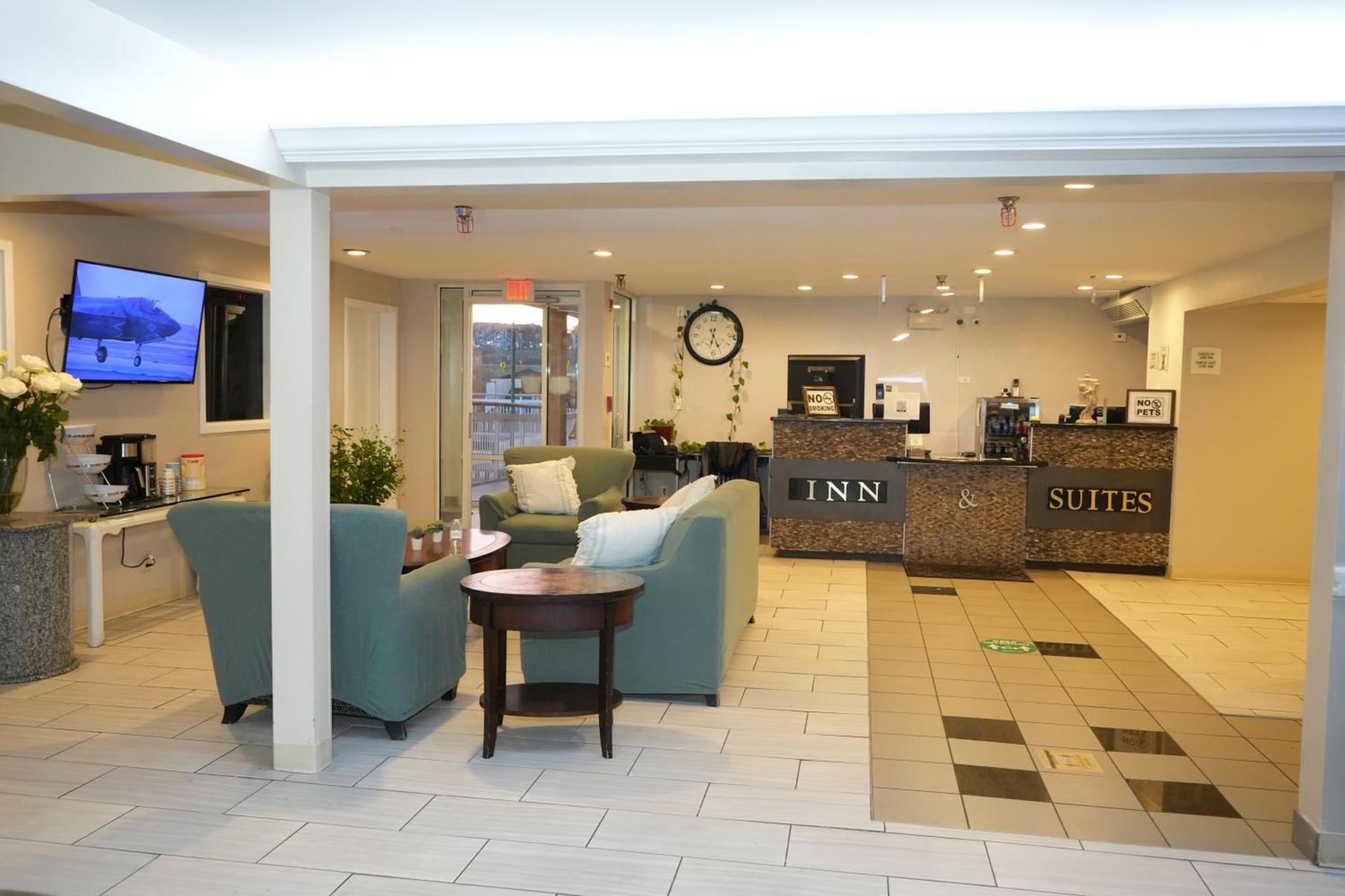 Copley Inn & Suites By OYO Akron OH photo 5