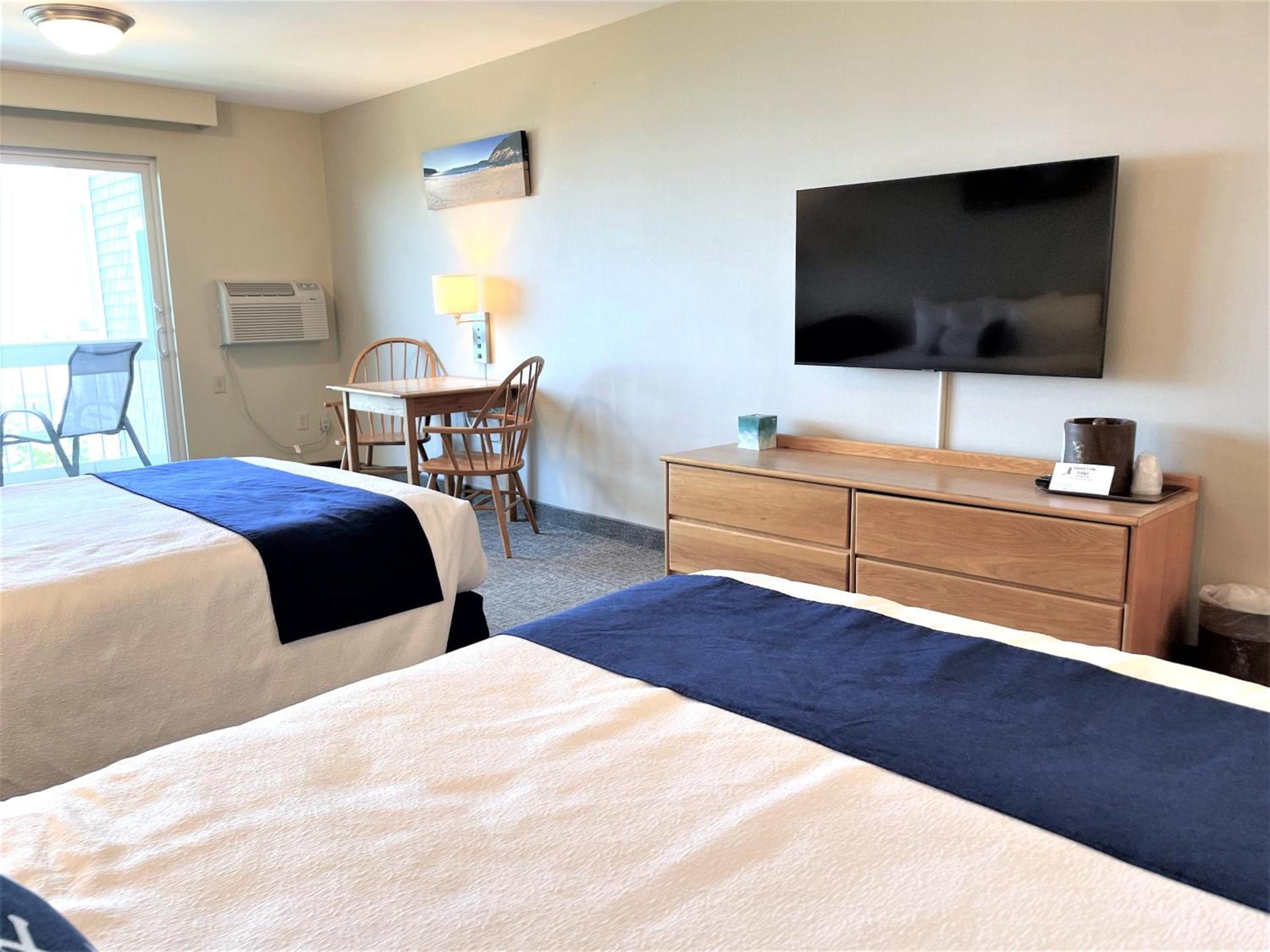 Atlantic Eyrie Lodge photo 25