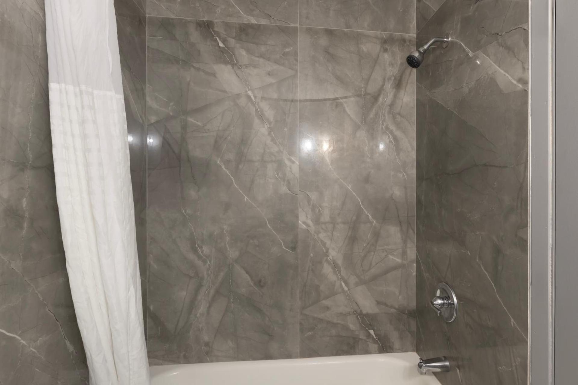 Quality Inn Newton at I-80 photo 57