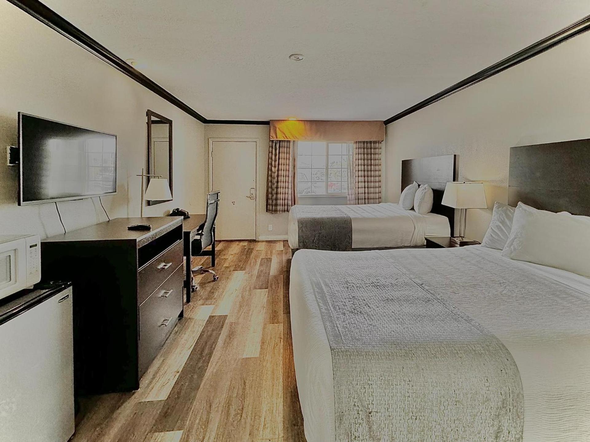 Discovery Inn photo 7