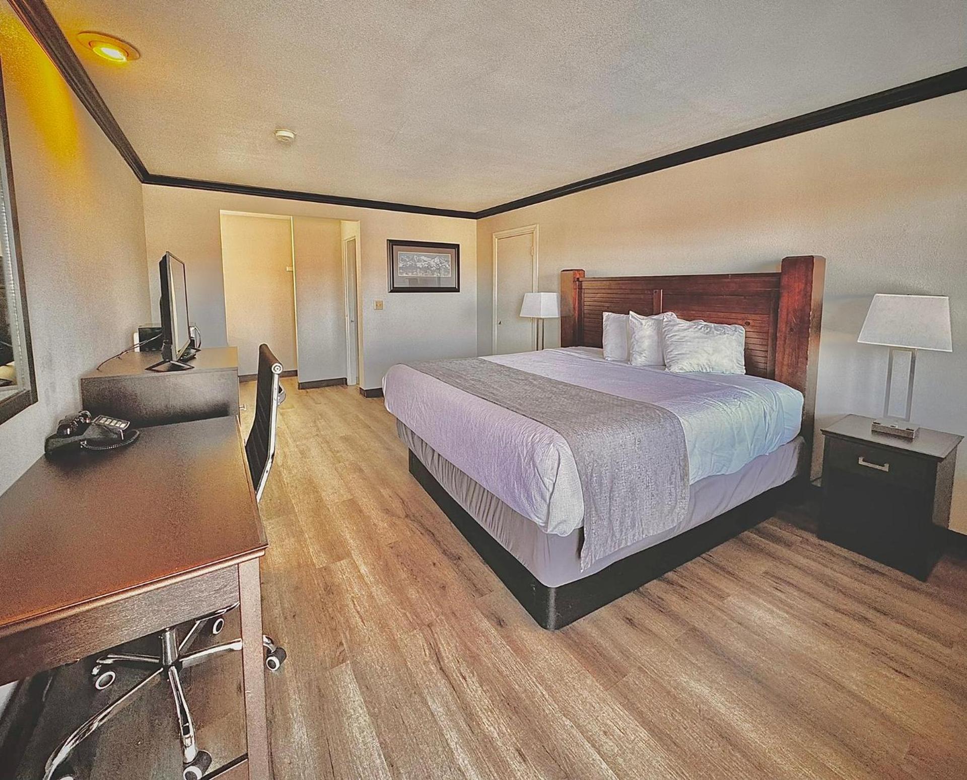 Discovery Inn photo 5