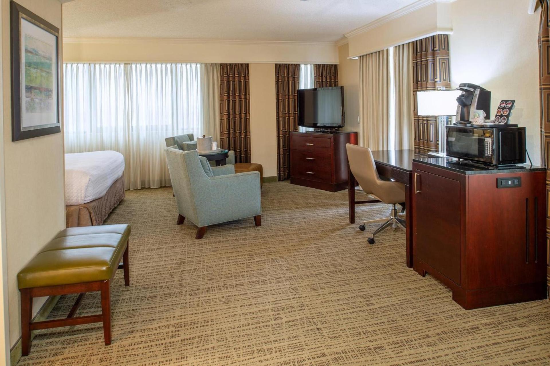 Crowne Plaza Hotel St. Louis Airport by IHG photo 72