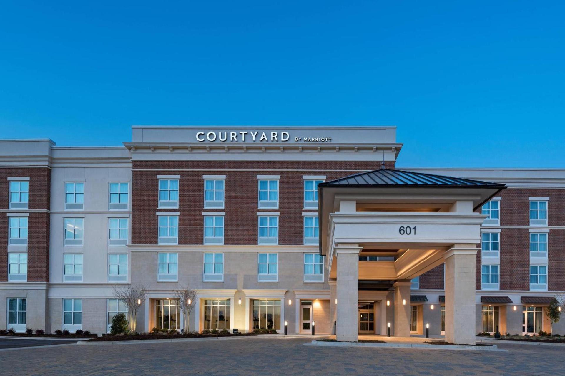 Courtyard by Marriott Jackson Madison photo 2