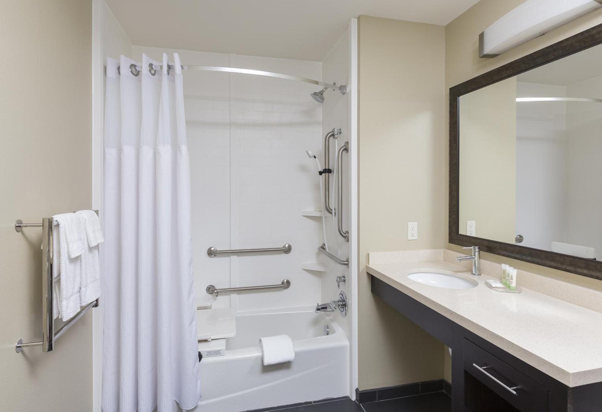 Staybridge Suites Canton by IHG photo 6