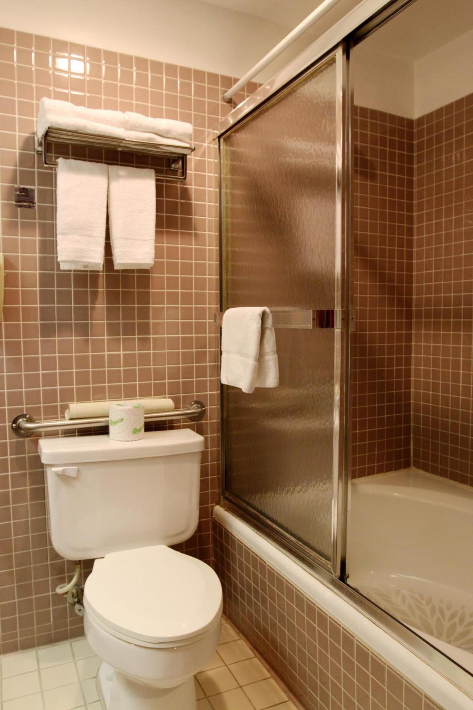 Metro Plaza Hotel photo 19