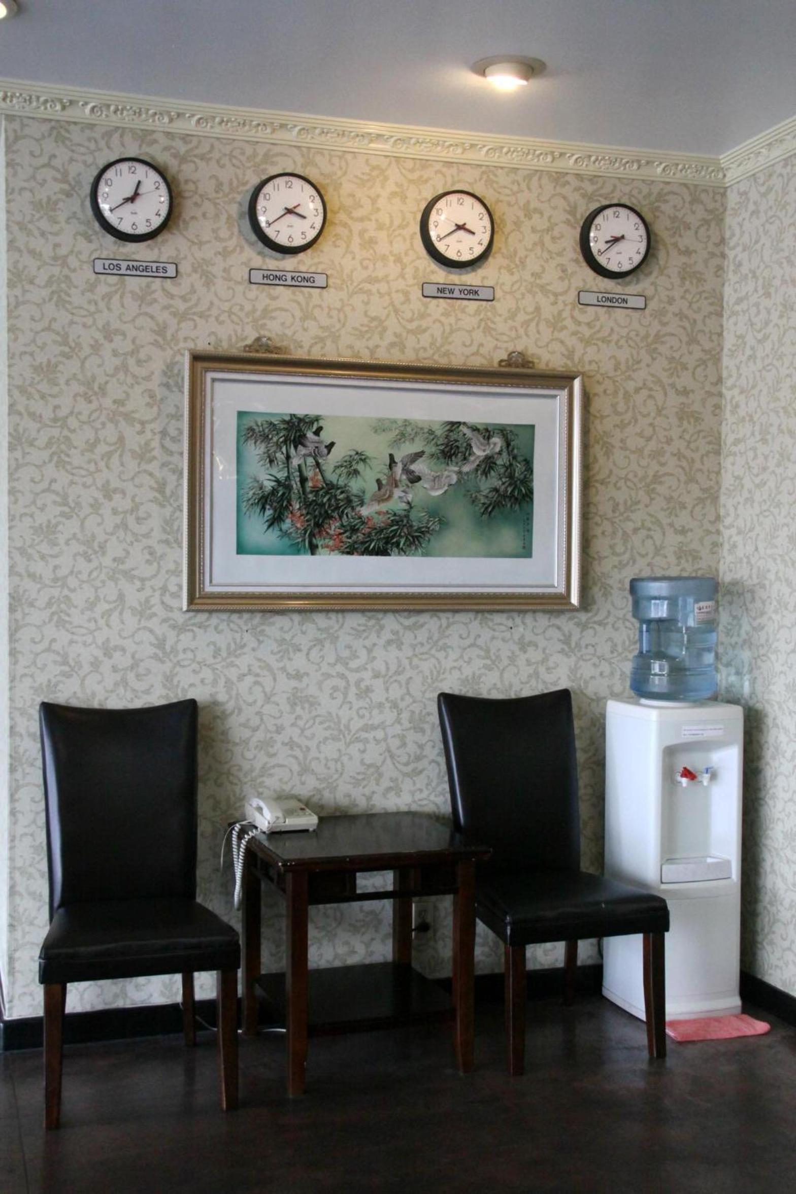Metro Plaza Hotel photo 10