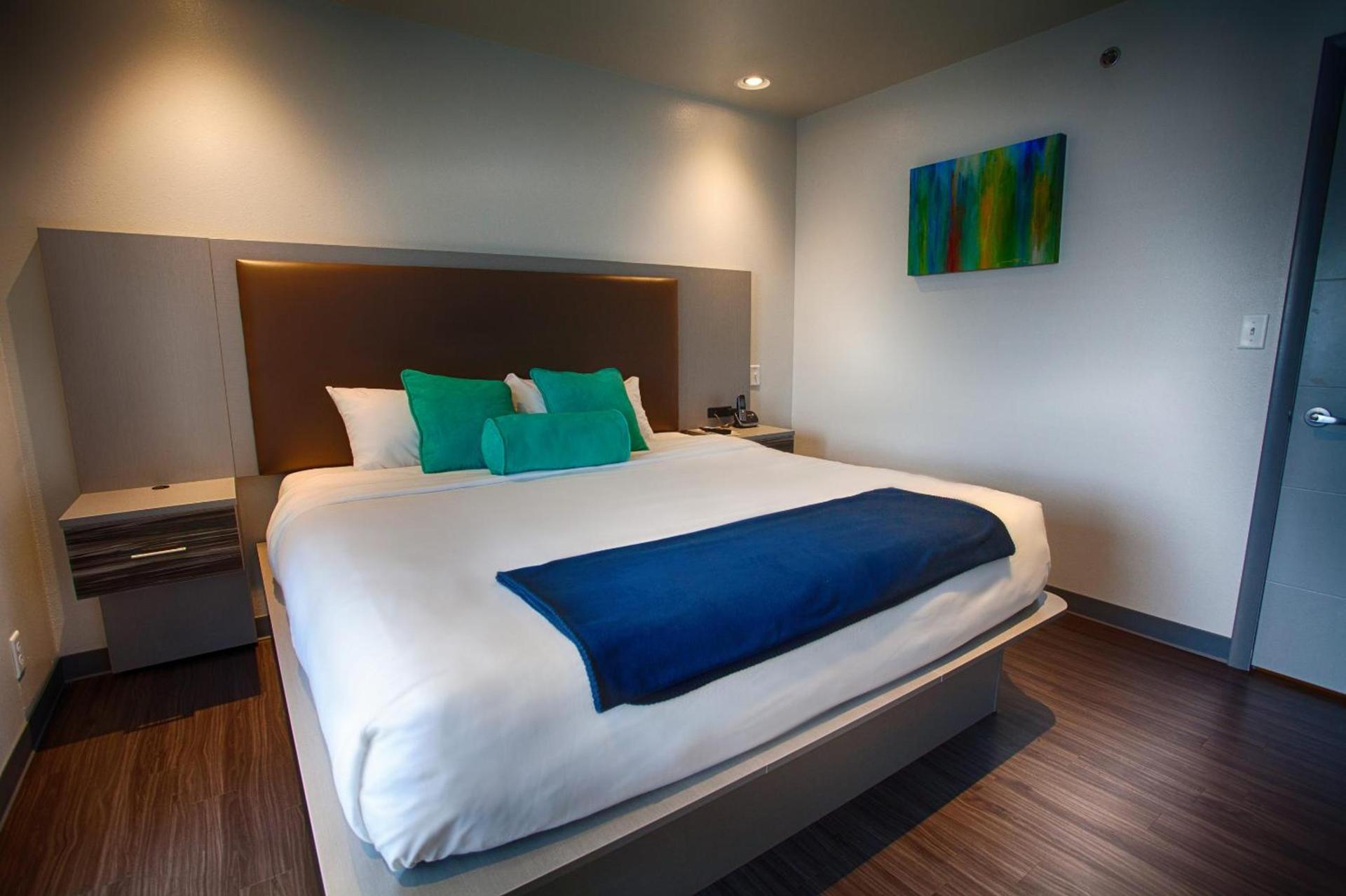 Z Loft Extended Stay Hotel photo 91