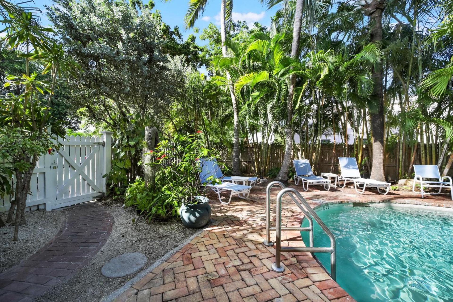 Tranquillity Guest House photo 11