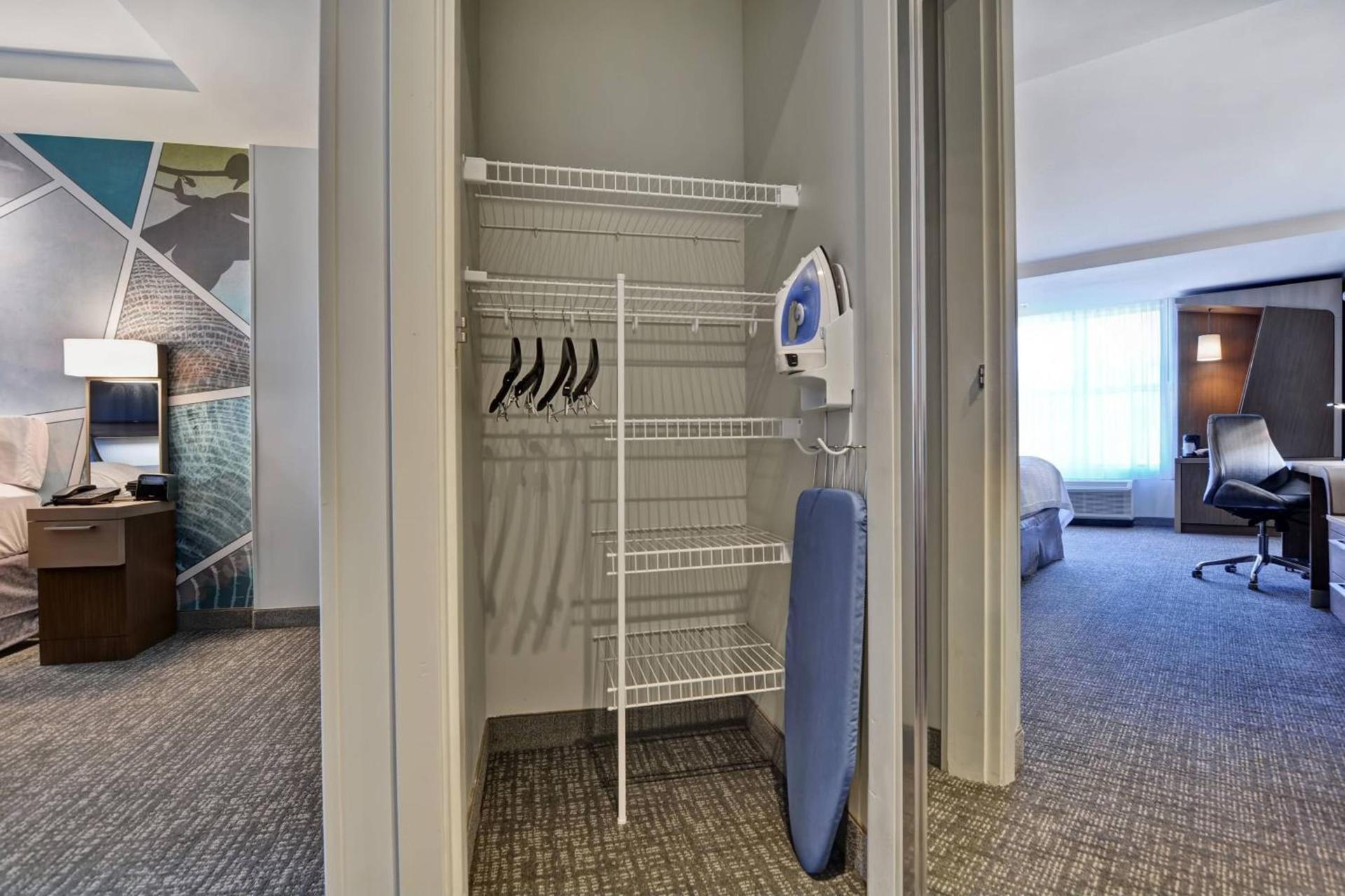 Courtyard by Marriott Jackson Madison photo 13