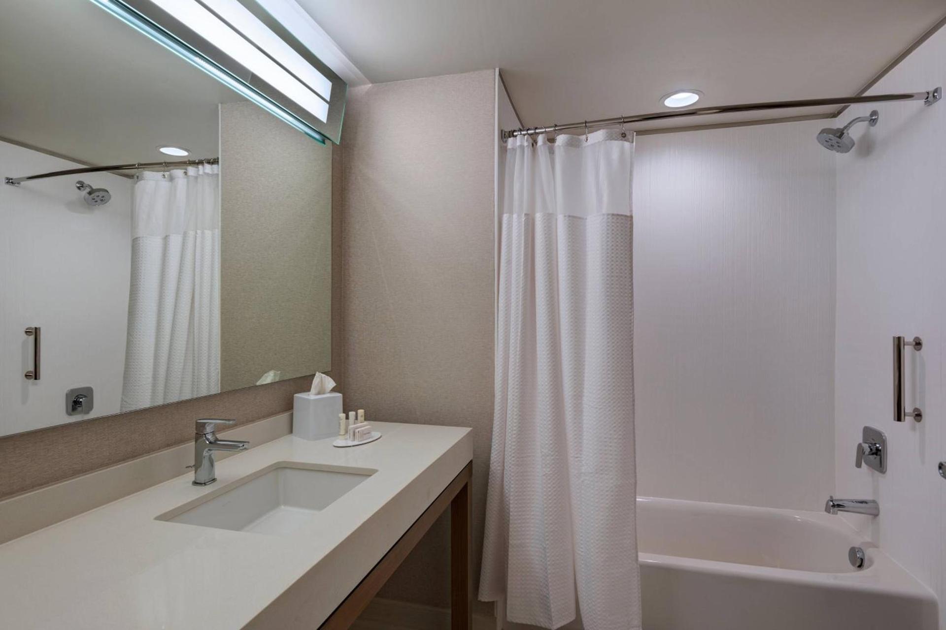 Courtyard by Marriott Jackson Madison photo 15