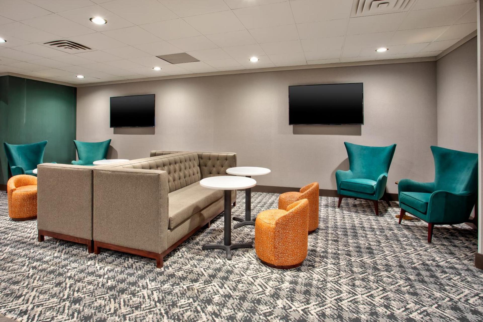 DoubleTree by Hilton Lansing photo 73