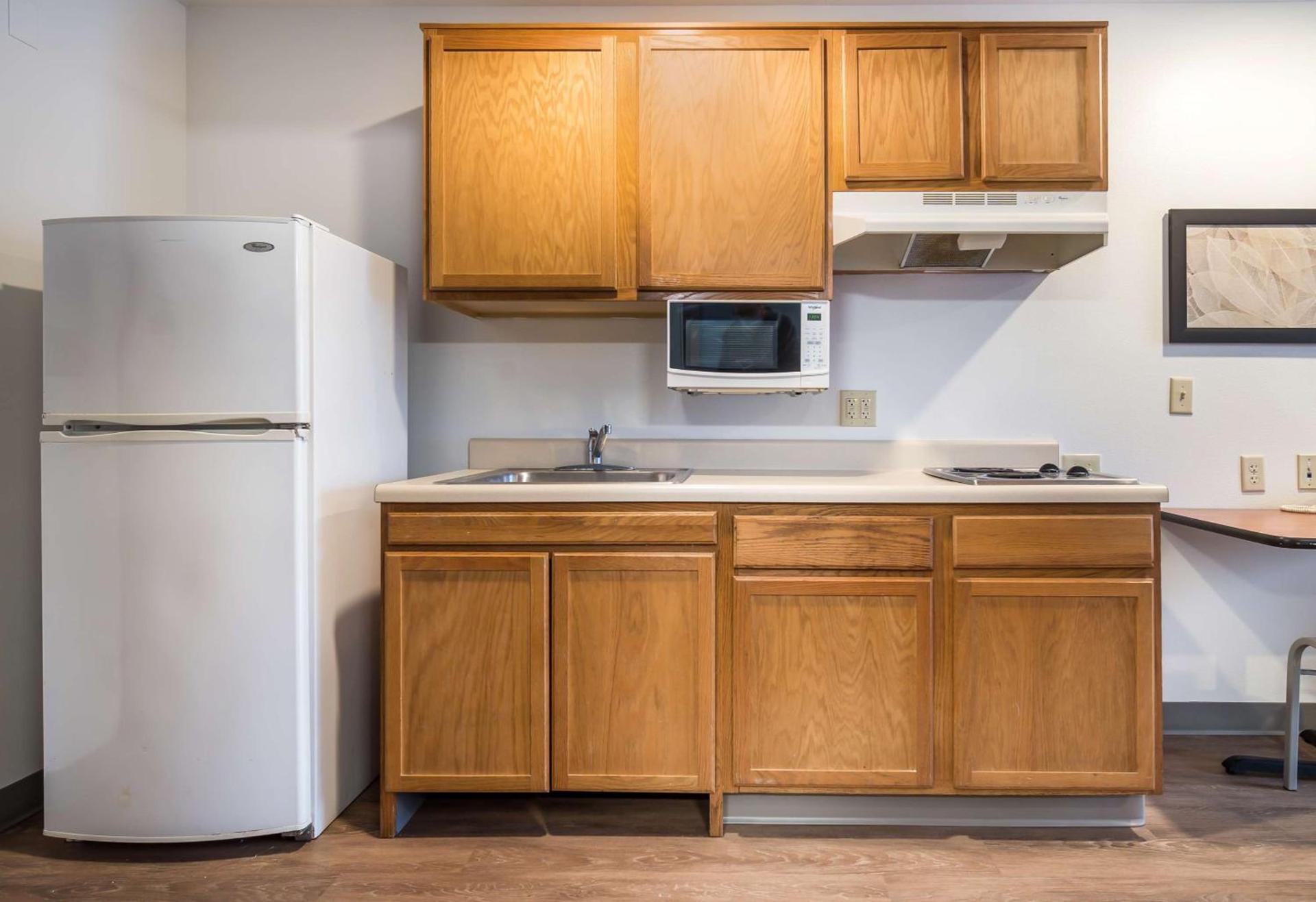 Studio 6 Extended Stay Fort Myers FL photo 6