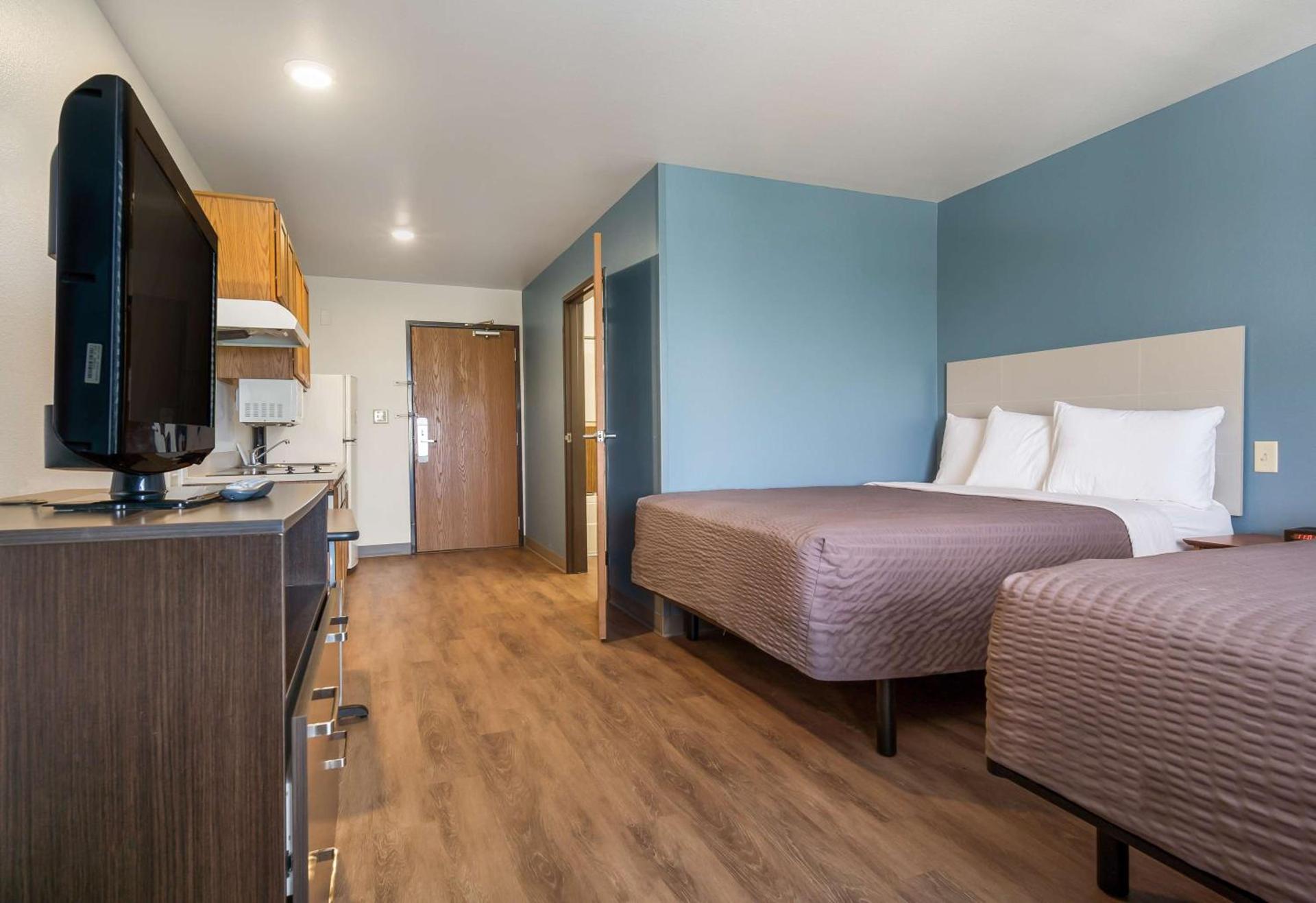 Studio 6 Extended Stay Fort Myers FL photo 11