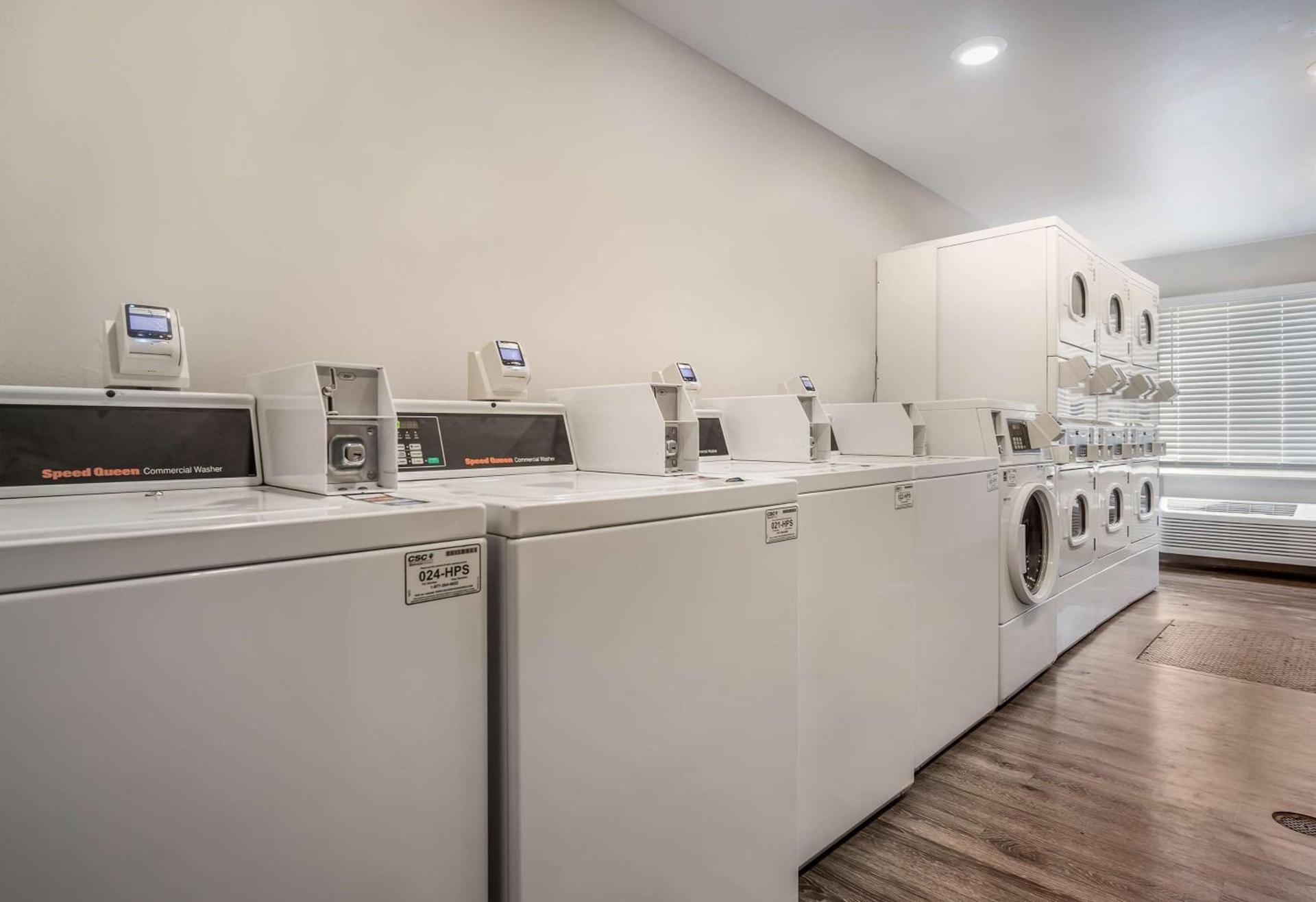 Studio 6 Extended Stay Fort Myers FL photo 25