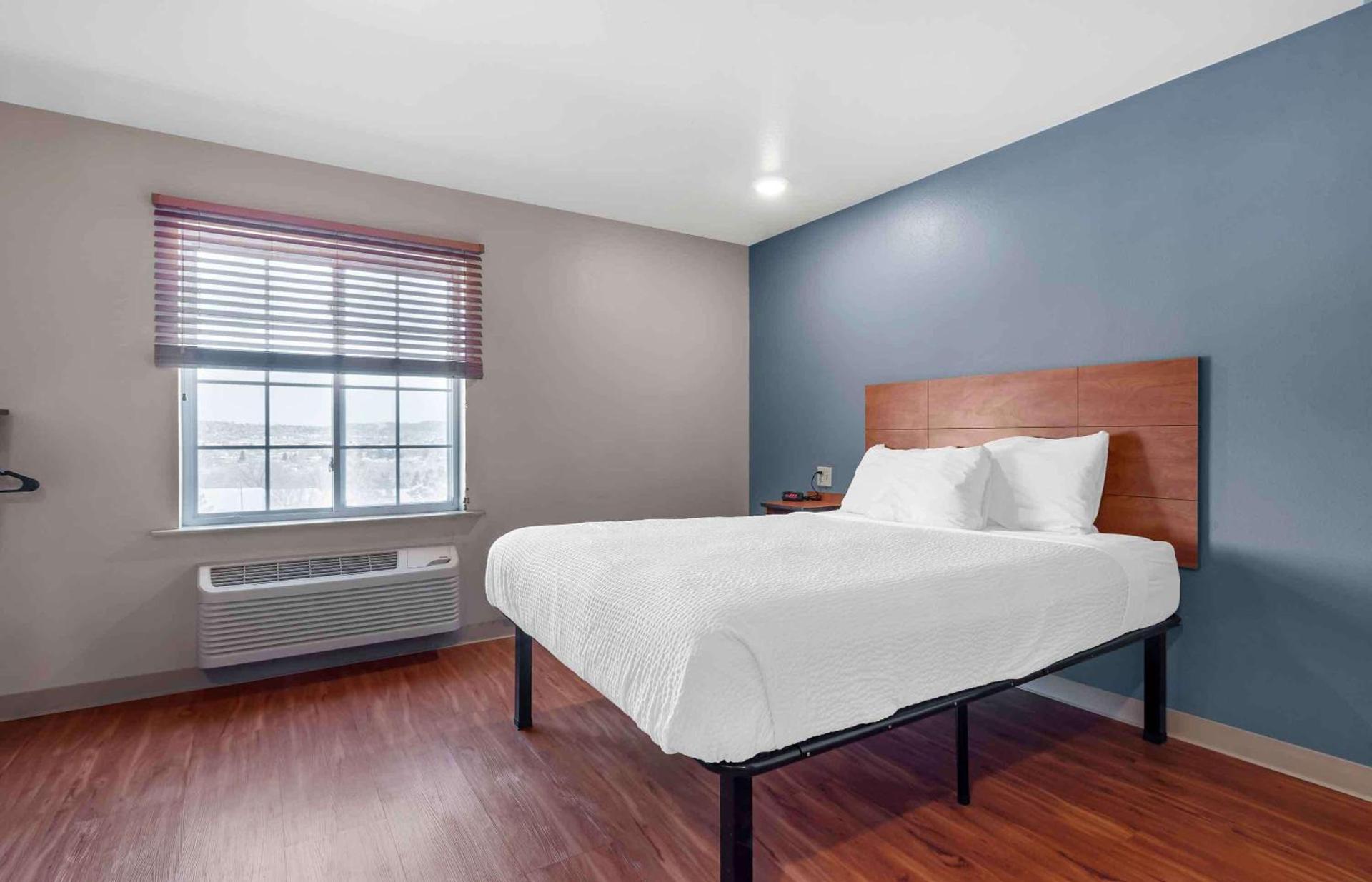 Extended Stay America Select Suites - Colorado Springs photo 9