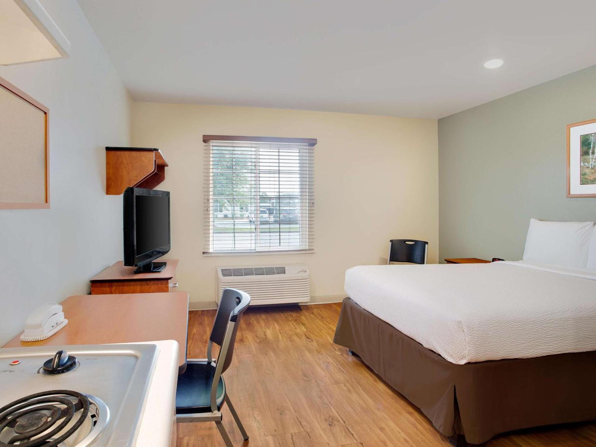 Extended Stay America Select Suites - Mobile - I-65 photo 7