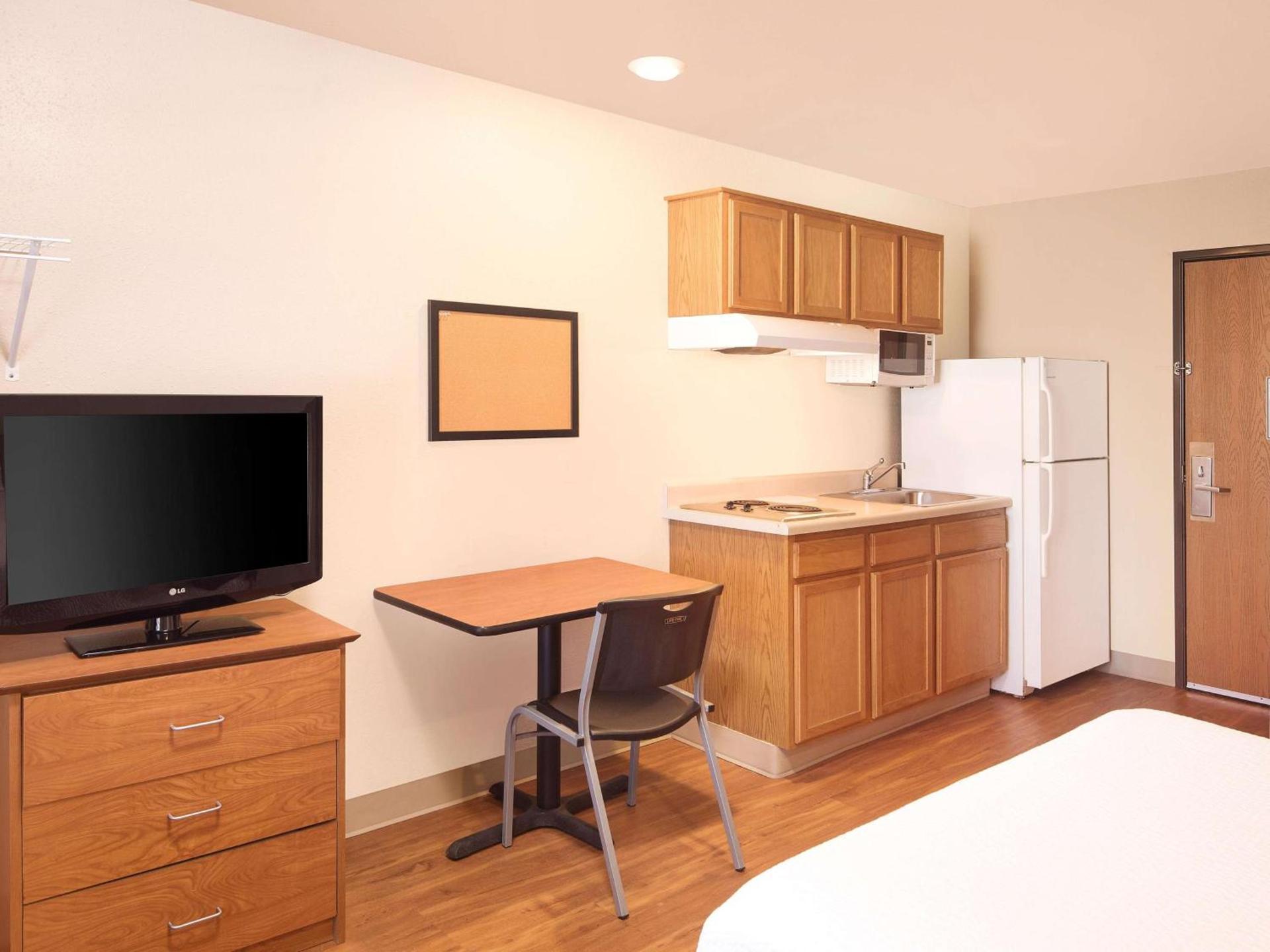 Extended Stay America Select Suites - Mobile - I-65 photo 9