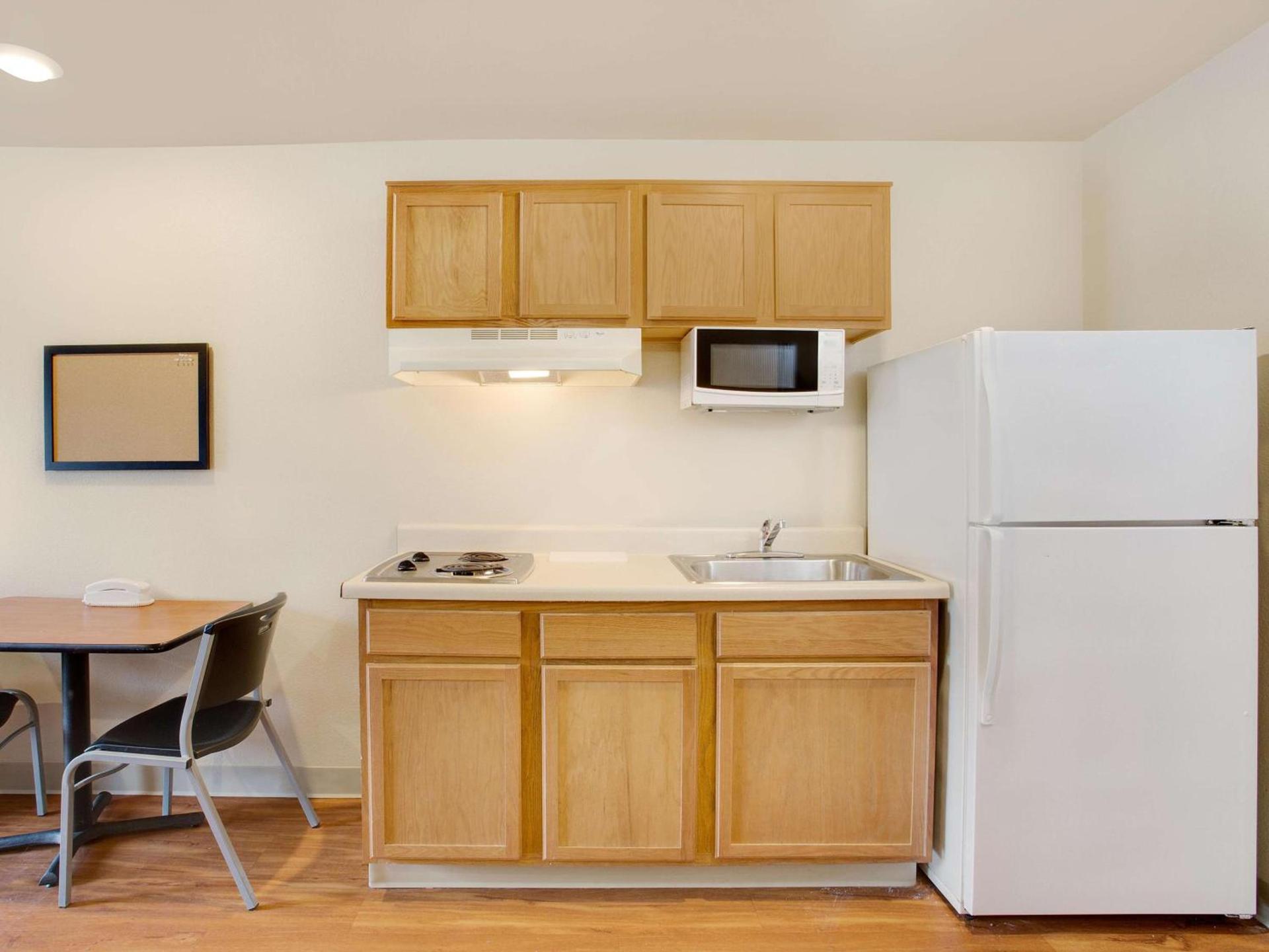 Extended Stay America Select Suites - Mobile - I-65 photo 10
