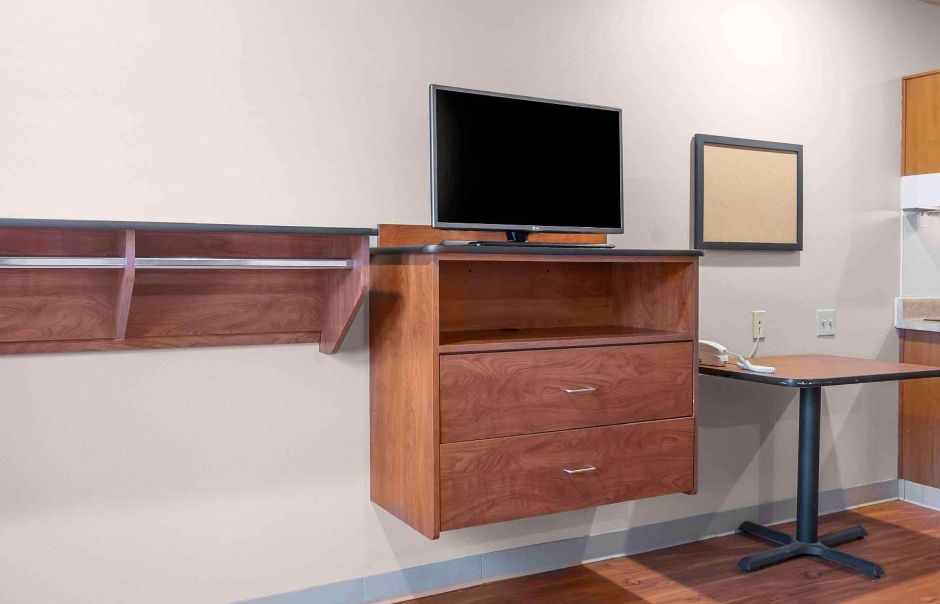 Extended Stay America Select Suites - Colorado Springs photo 24