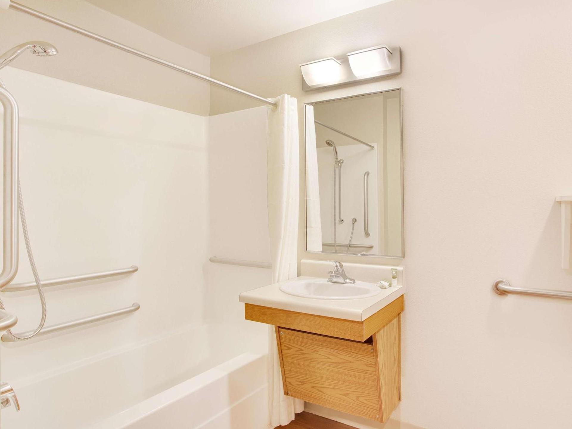 Extended Stay America Select Suites - Mobile - I-65 photo 22