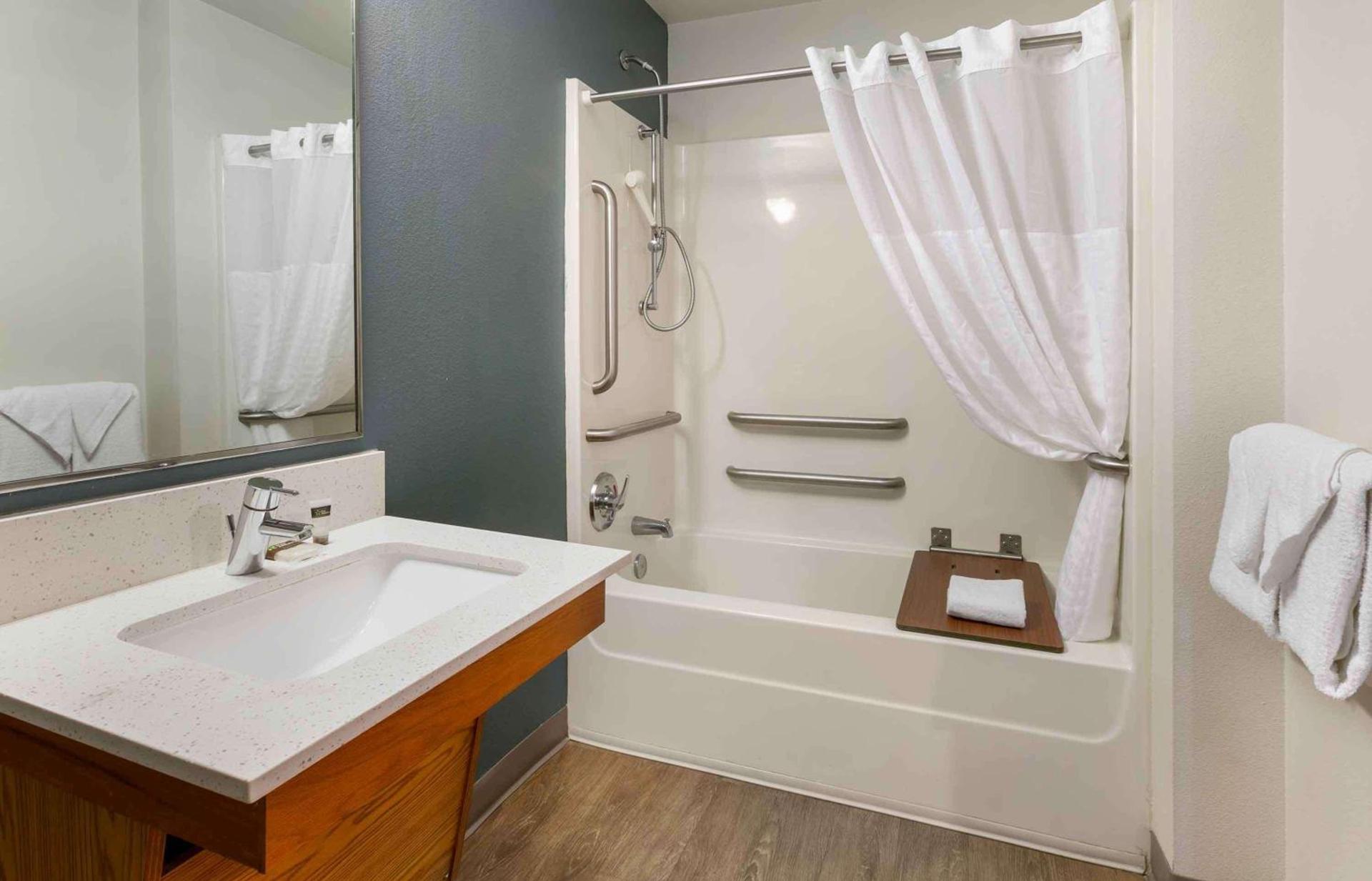 Extended Stay America Select Suites - Phoenix - North photo 34