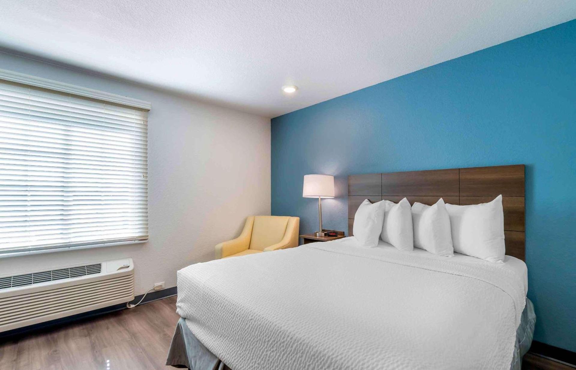 Extended Stay America Select Suites - Clearwater photo 9