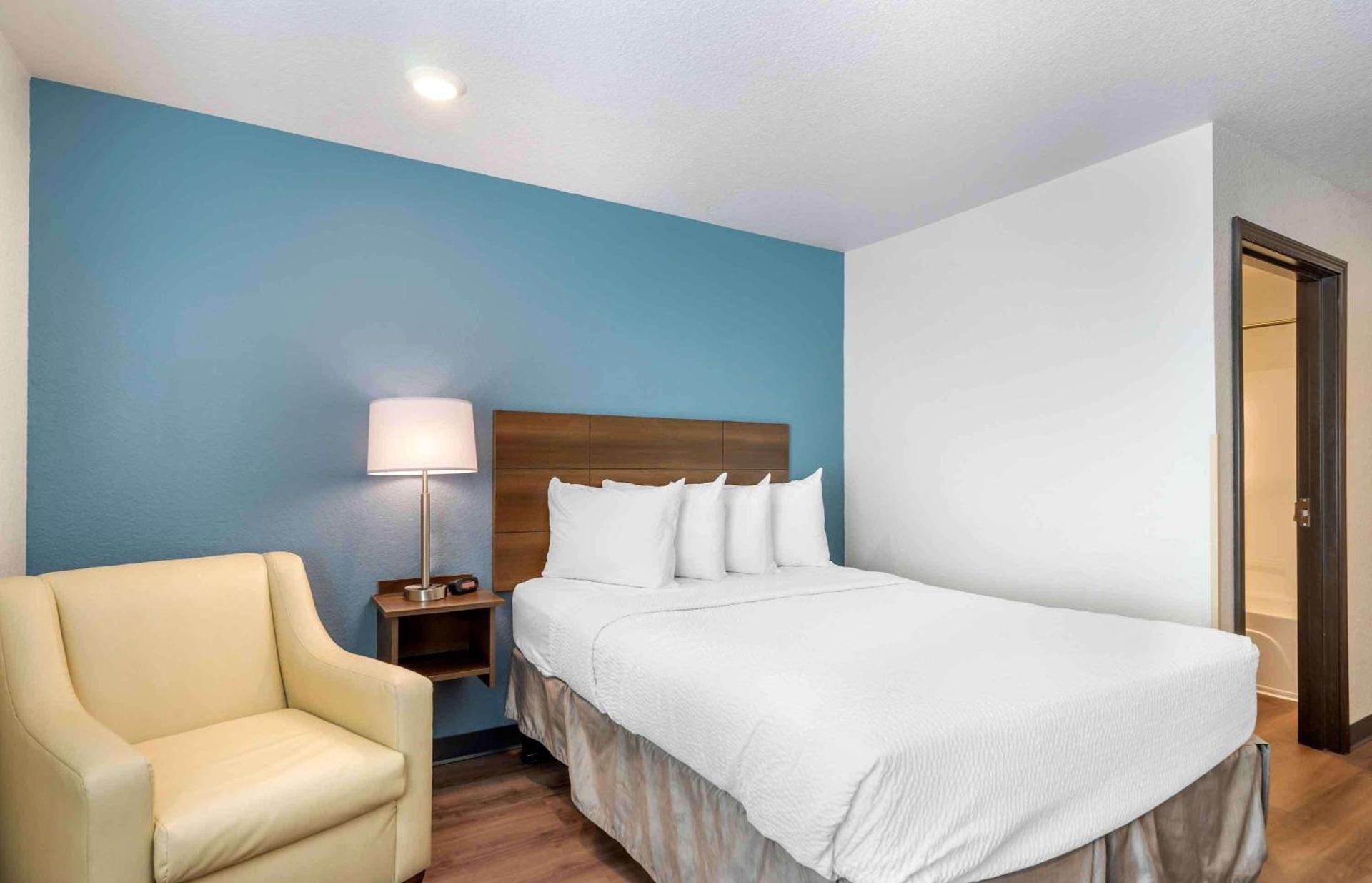 Extended Stay America Select Suites - Clearwater photo 10