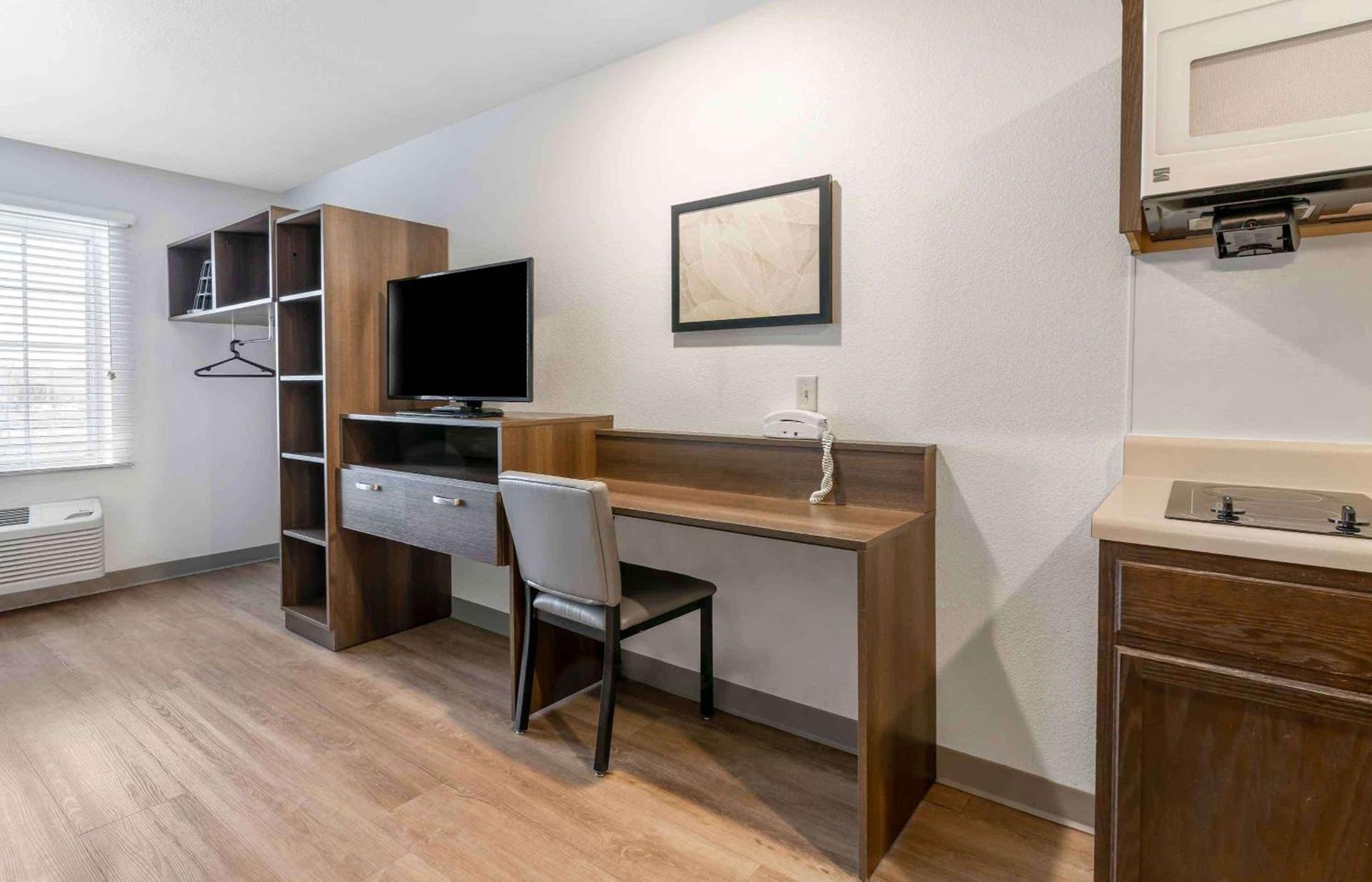 Extended Stay America Select Suites - Clearwater photo 18