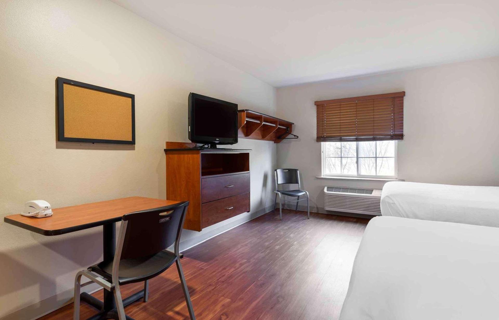 Extended Stay America Select Suites - Atlanta - Alpharetta photo 9