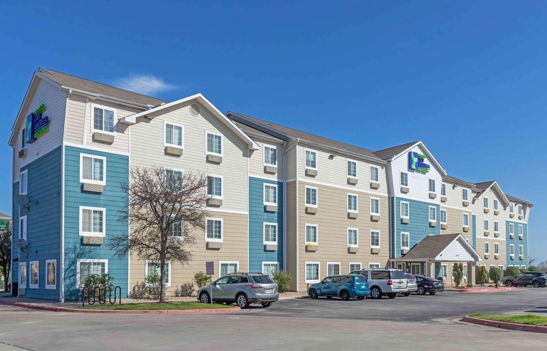 WoodSpring Suites Austin Northwest photo 4