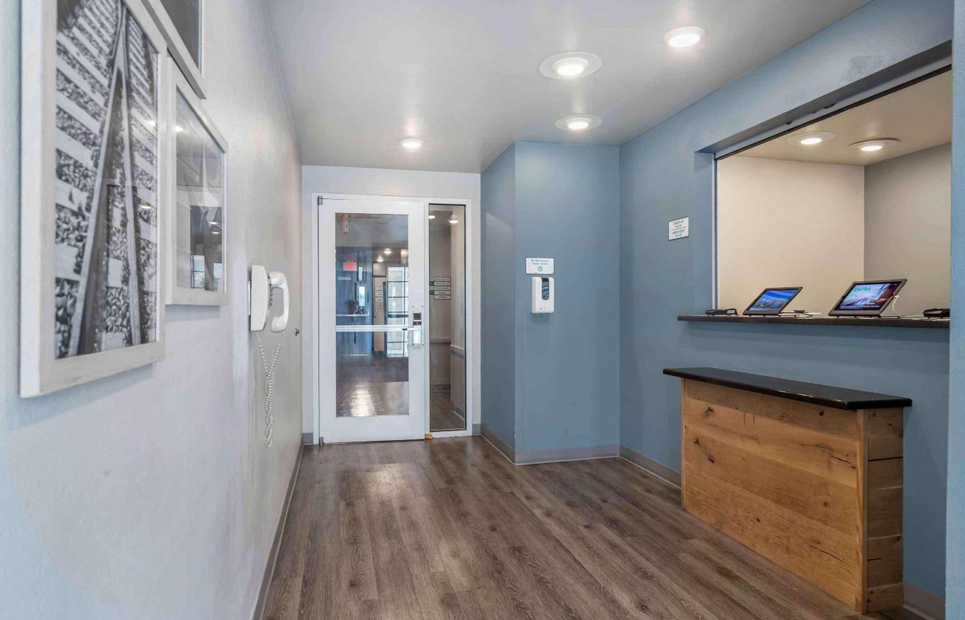 WoodSpring Suites Austin Northwest photo 8
