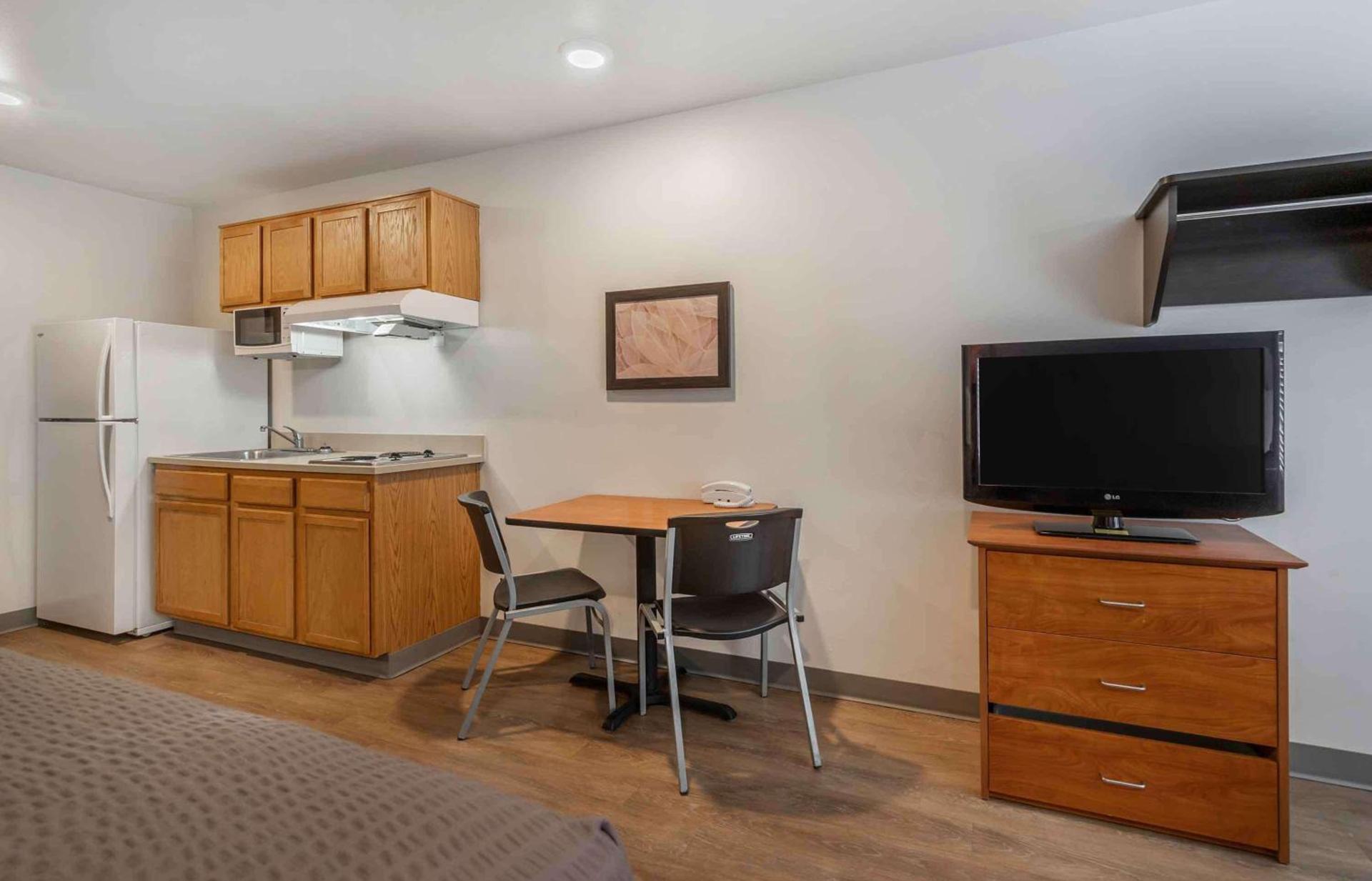 WoodSpring Suites Austin Northwest photo 22