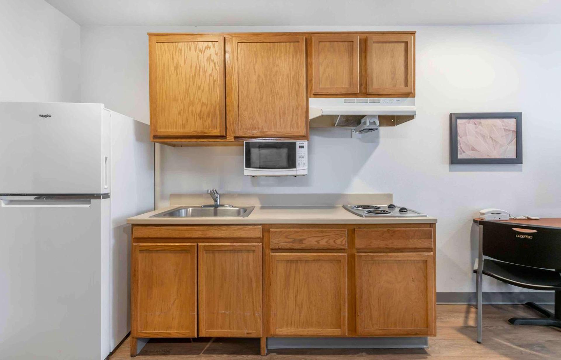 WoodSpring Suites Austin Northwest photo 26